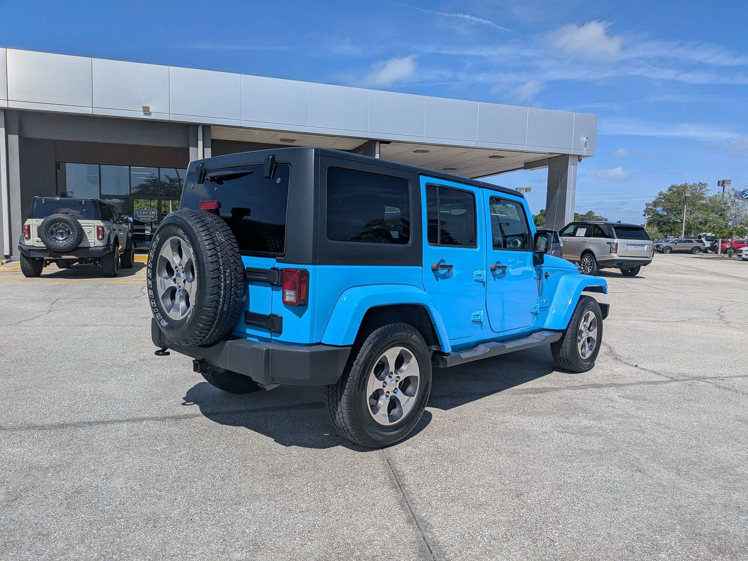 2017 Jeep Wrangler Unlimited Sahara