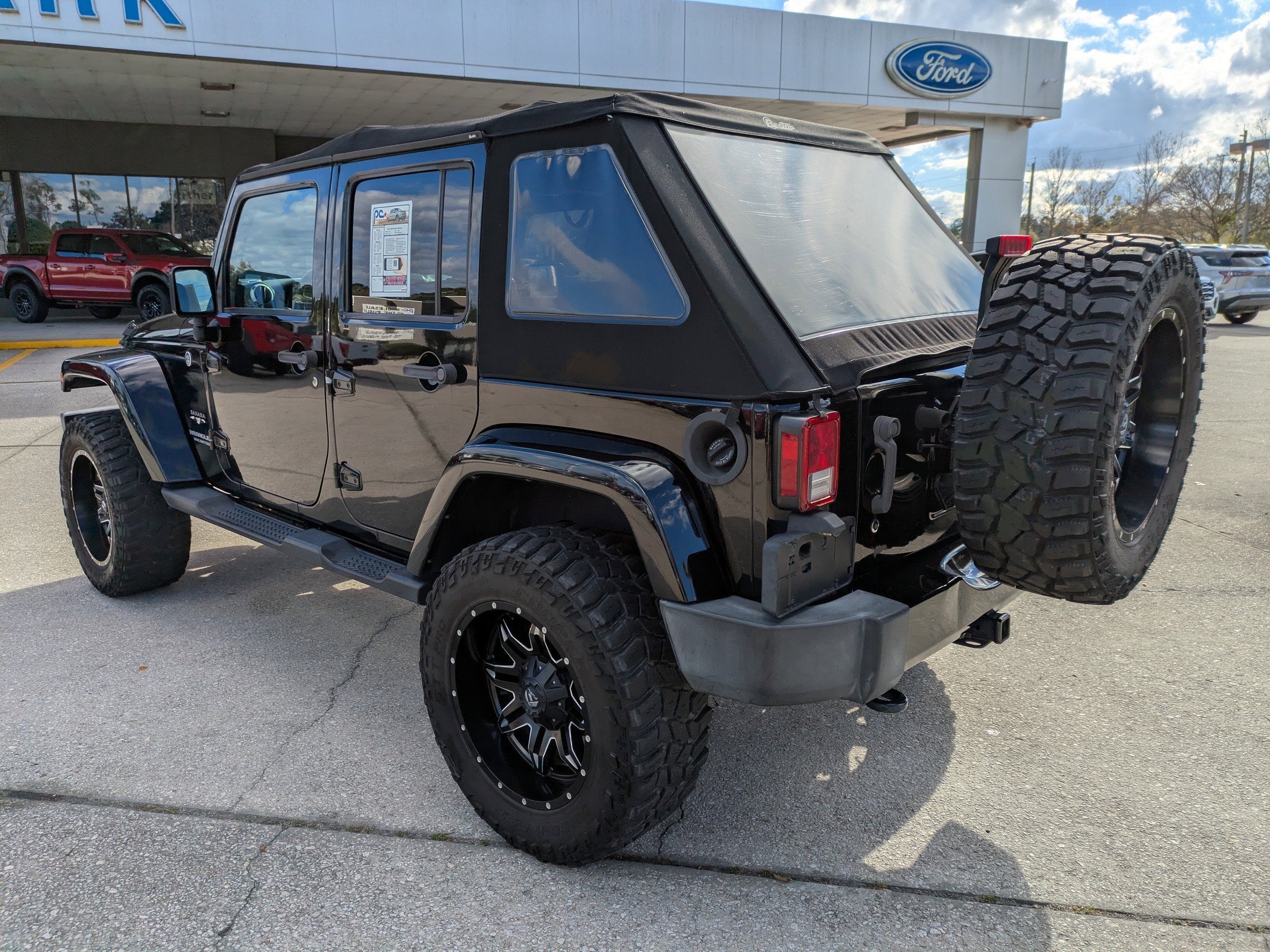 2016 Jeep Wrangler Unlimited Sahara
