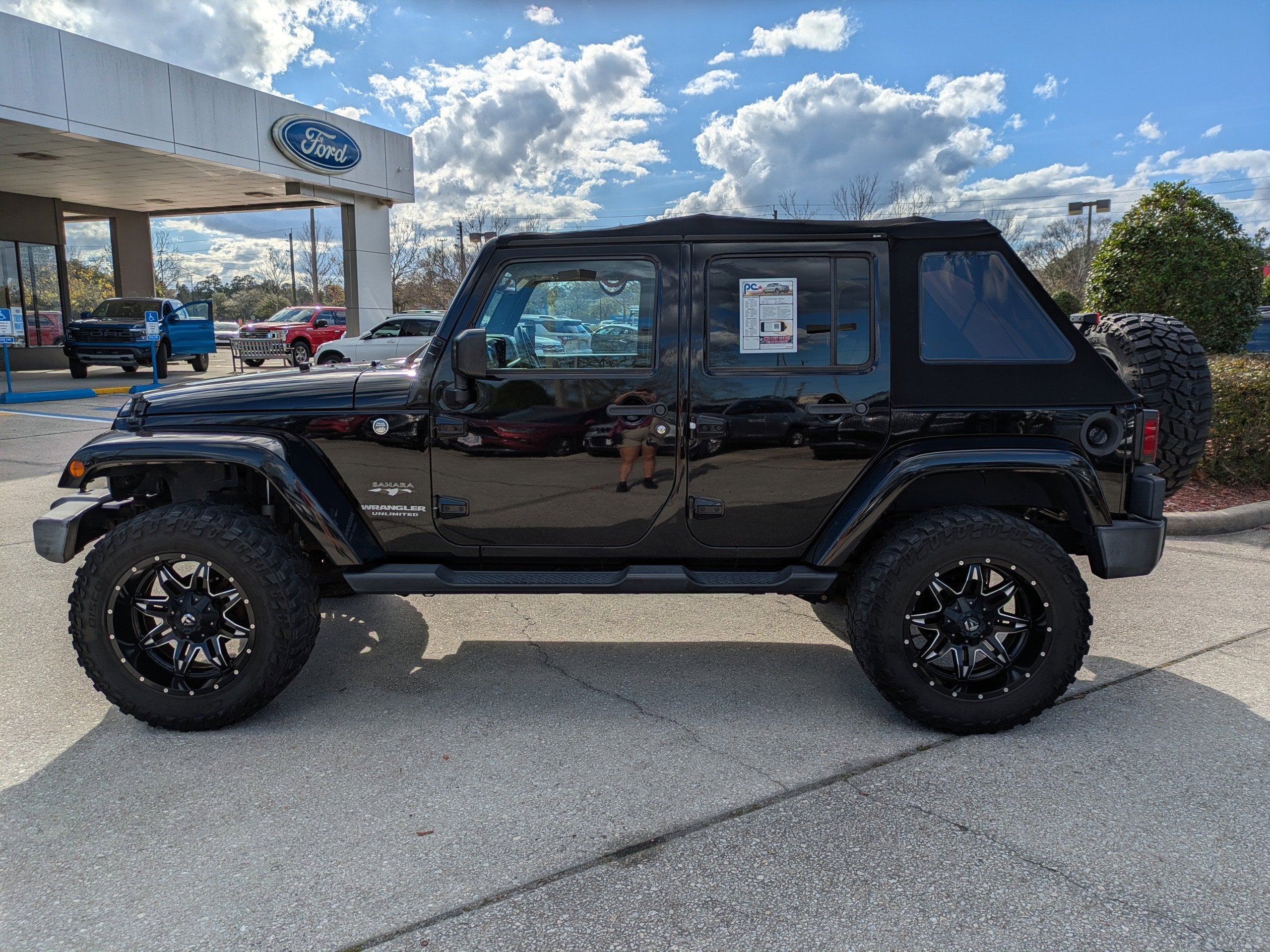 2016 Jeep Wrangler Unlimited Sahara