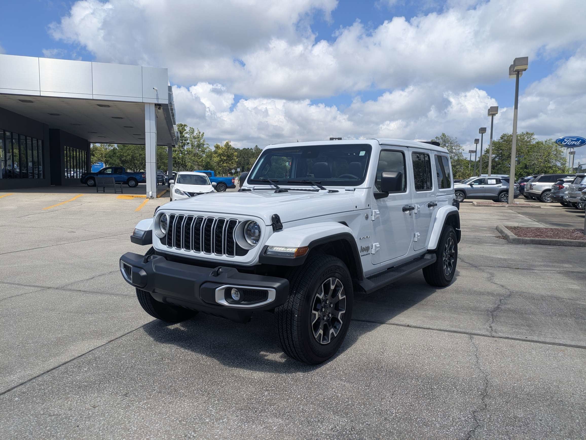 2024 Jeep Wrangler Sahara
