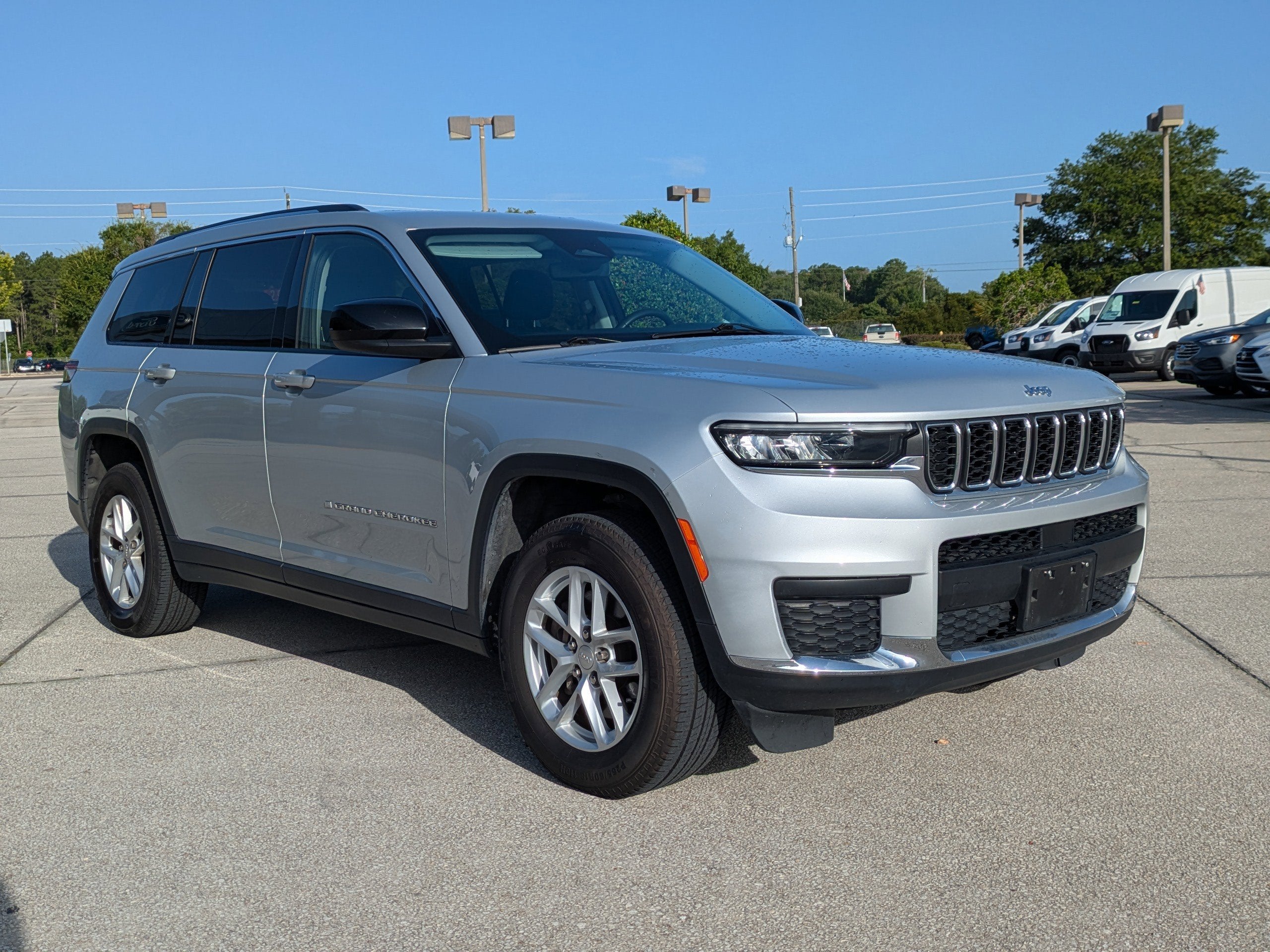 2023 Jeep Grand Cherokee L Laredo