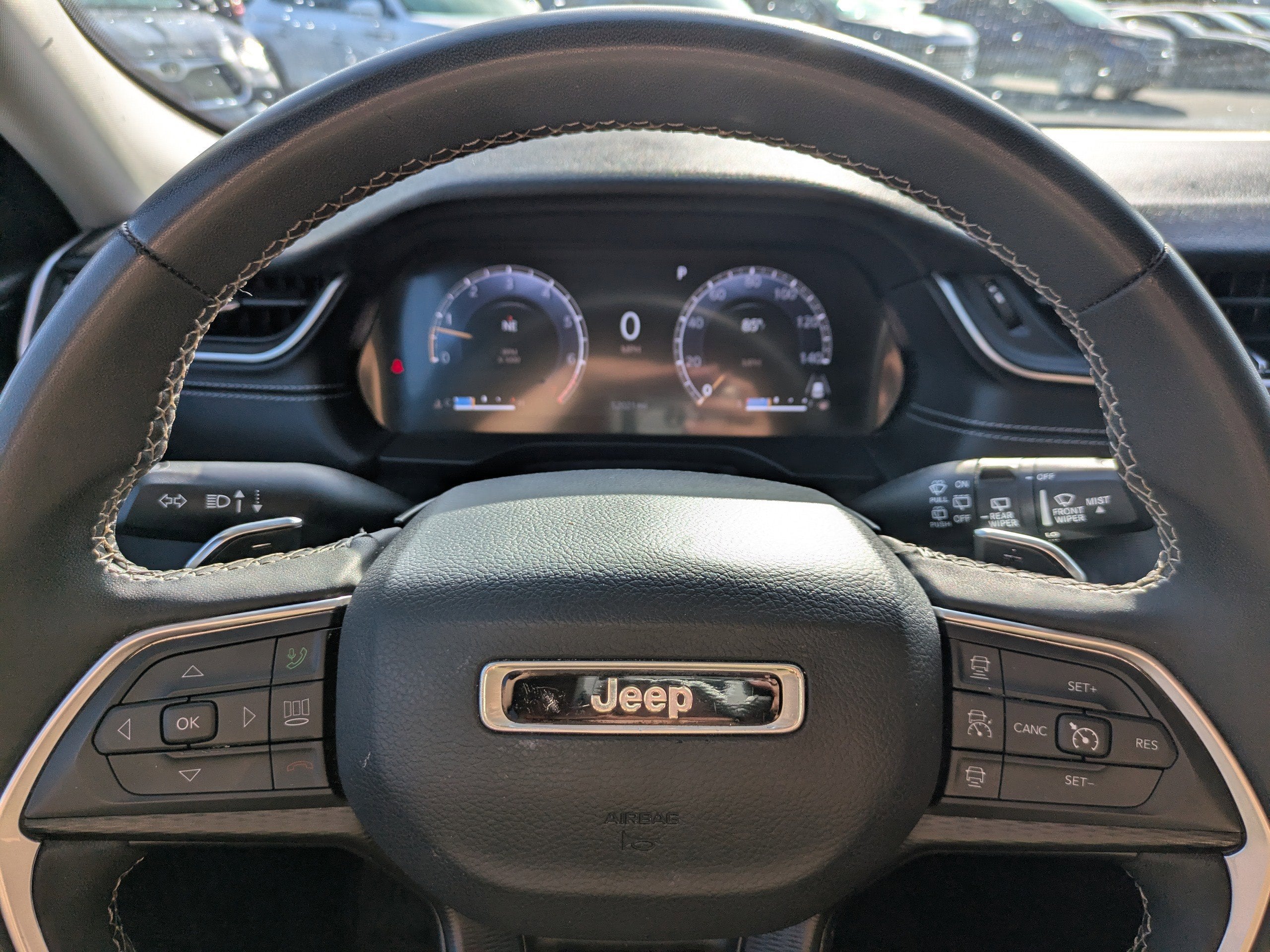 2023 Jeep Grand Cherokee L Laredo