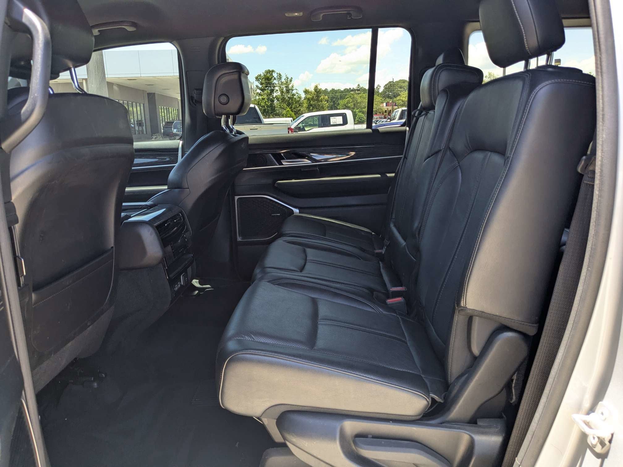 2022 Jeep Wagoneer Series II
