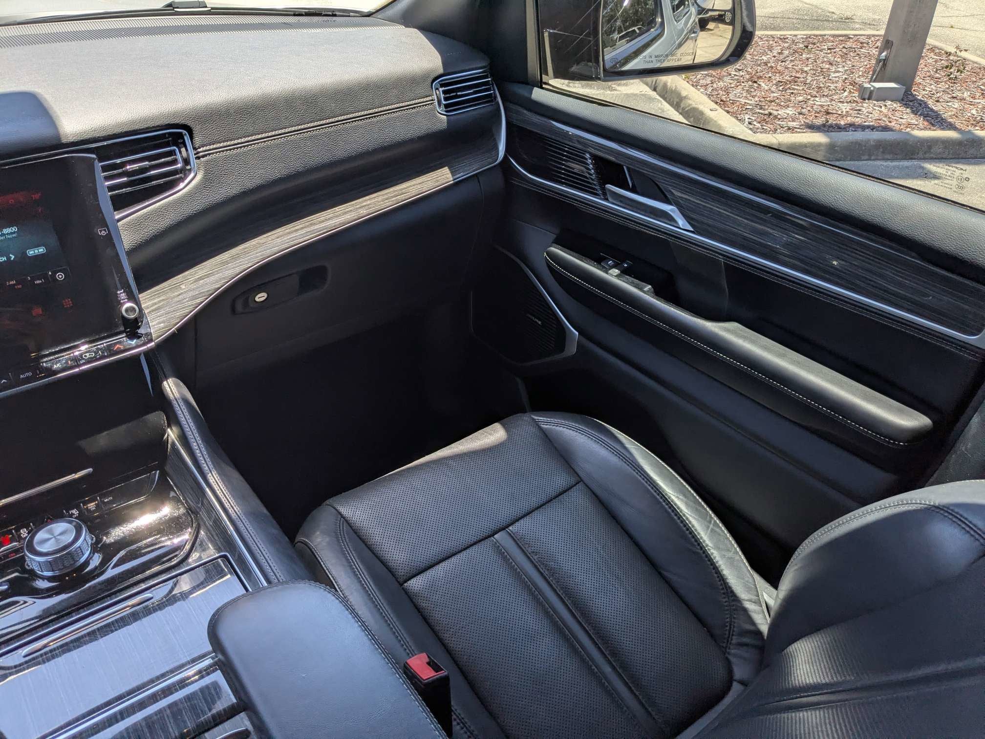 2022 Jeep Wagoneer Series II