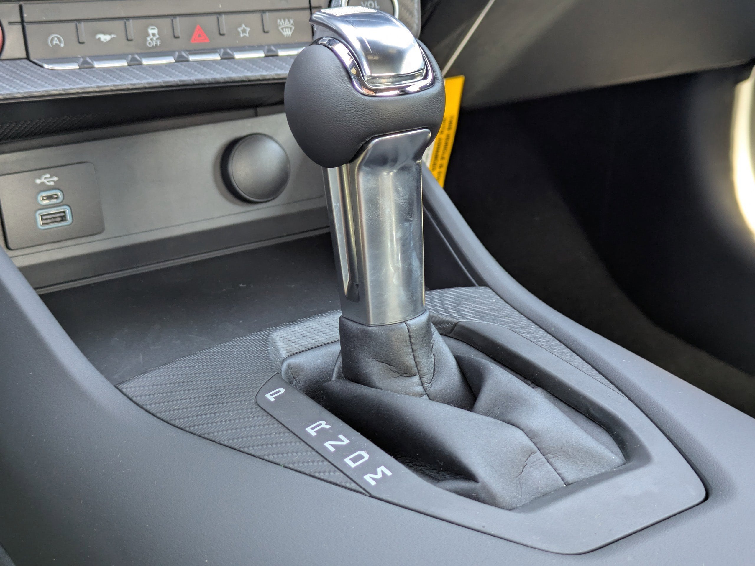 2025 Ford Mustang Premium