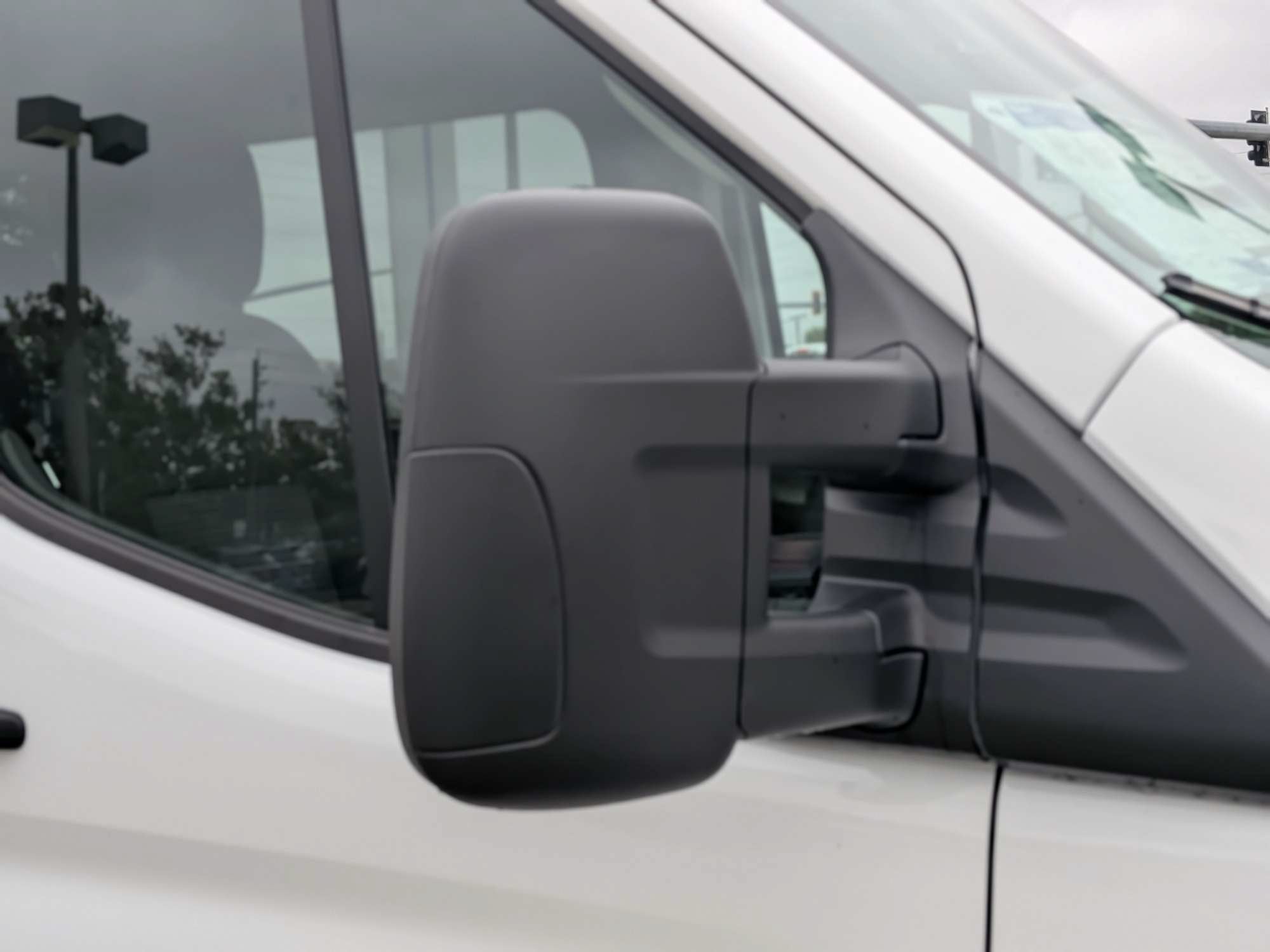 2027 Ford Transit Passenger Wagon XL