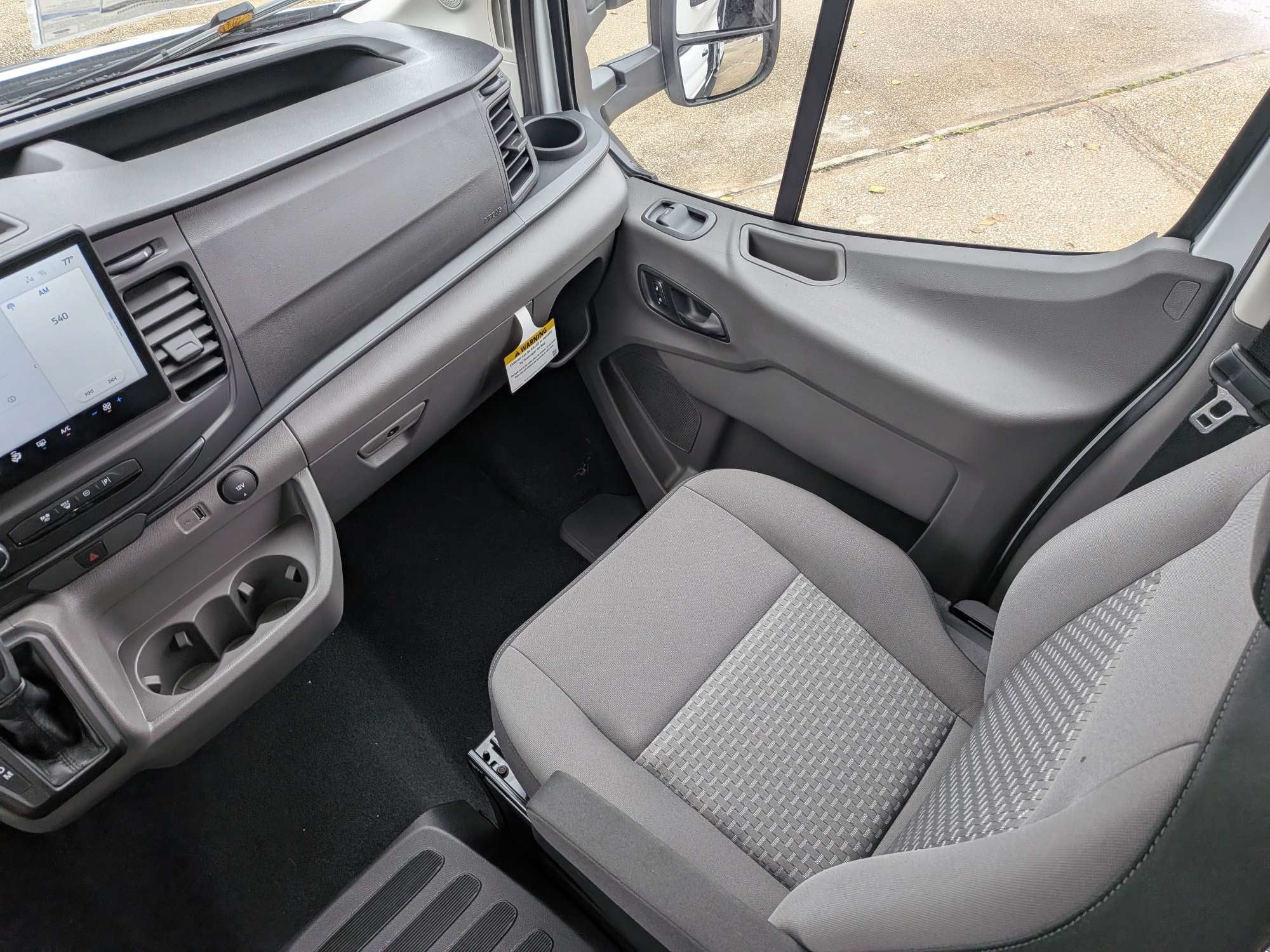 2027 Ford Transit Passenger Wagon XL