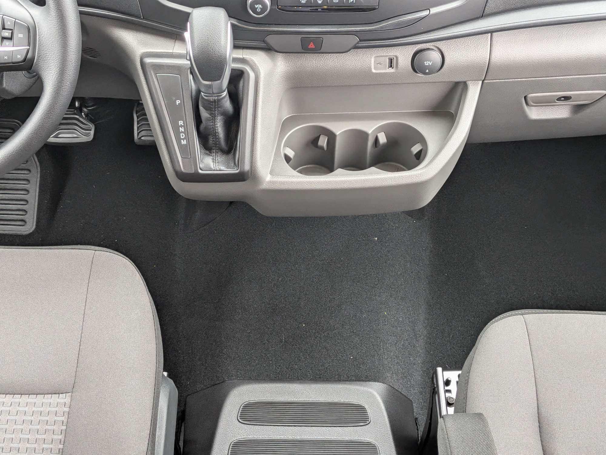 2027 Ford Transit Passenger Wagon XL