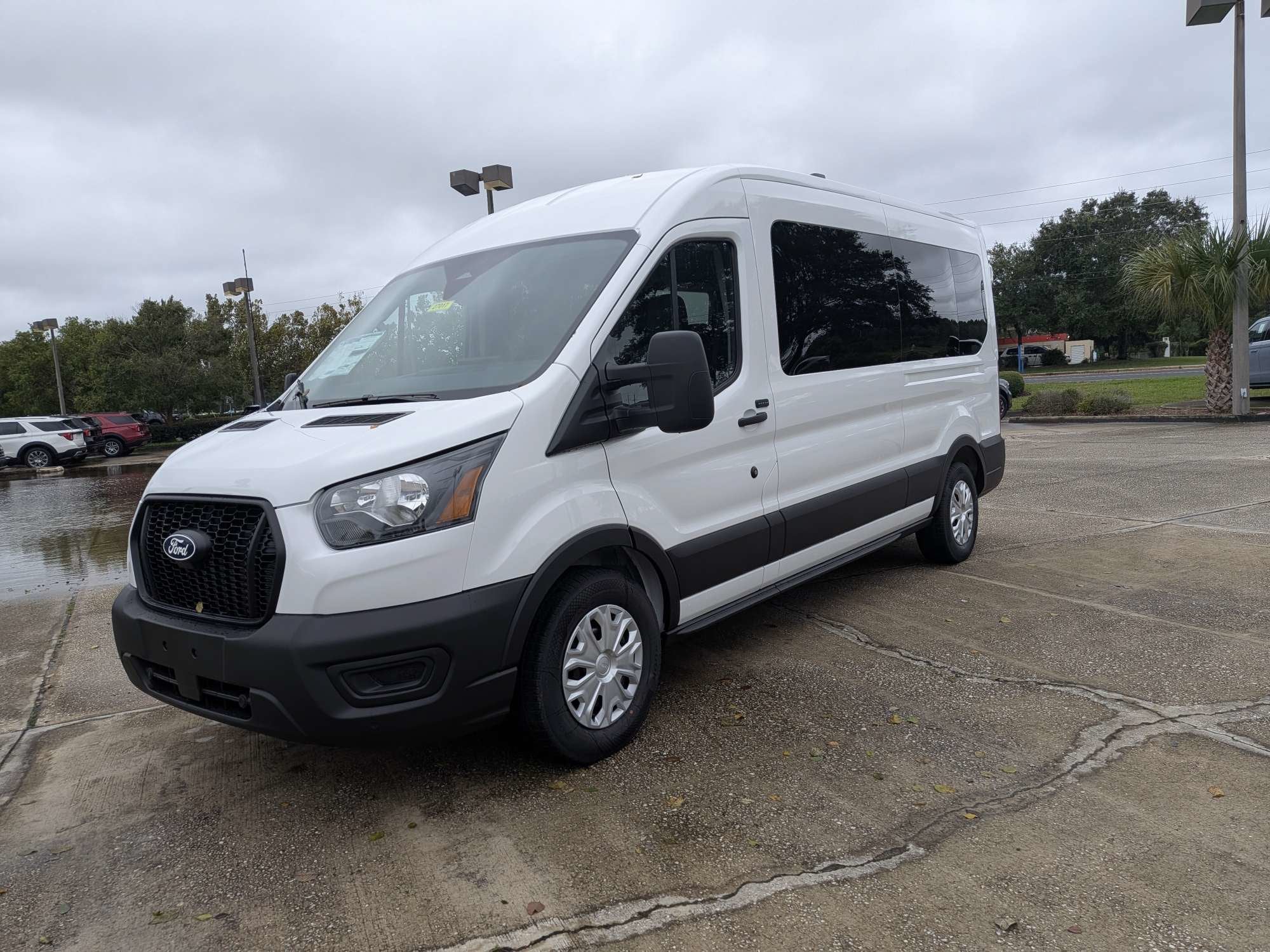 2027 Ford Transit Passenger Wagon XL