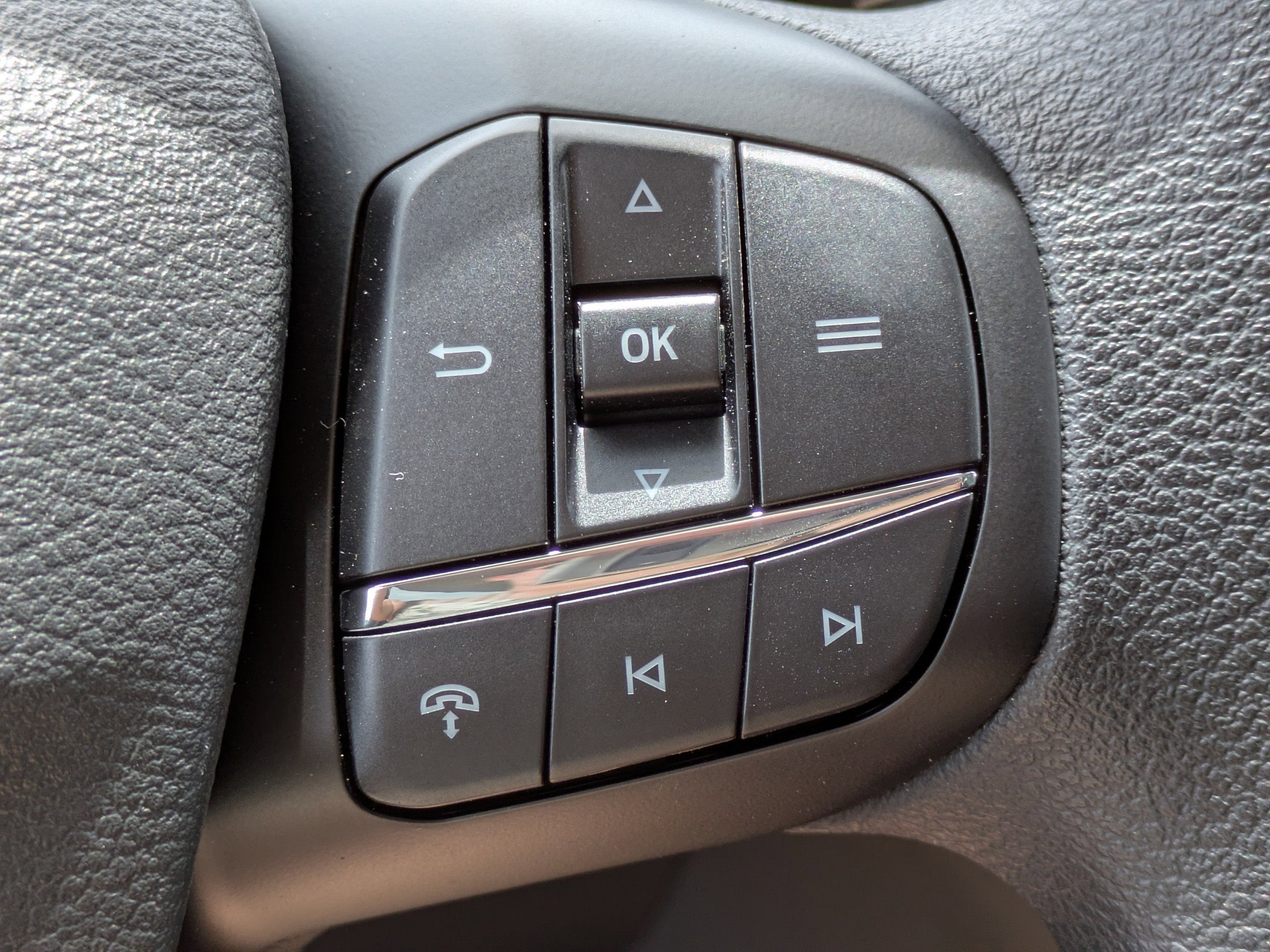 2026 Ford Transit Passenger Wagon XL