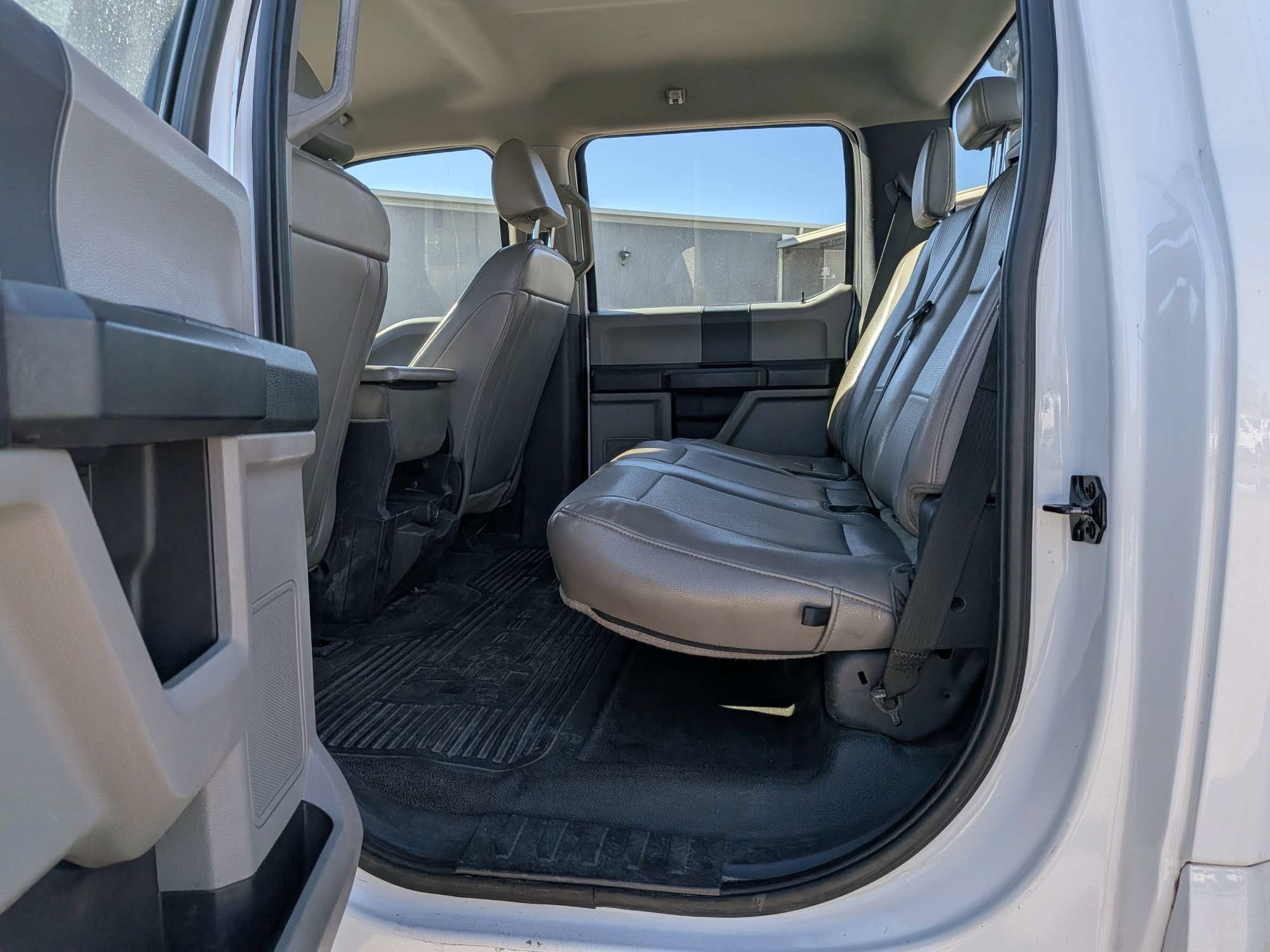 2022 Ford Super Duty F-350 DRW XL