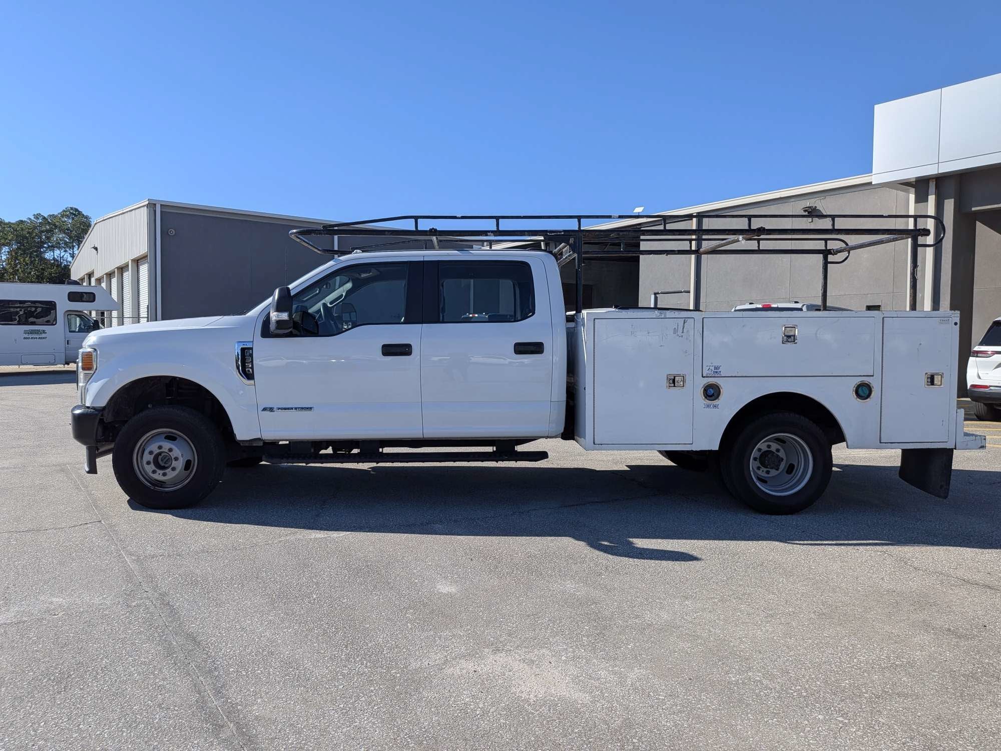 2022 Ford Super Duty F-350 DRW XL