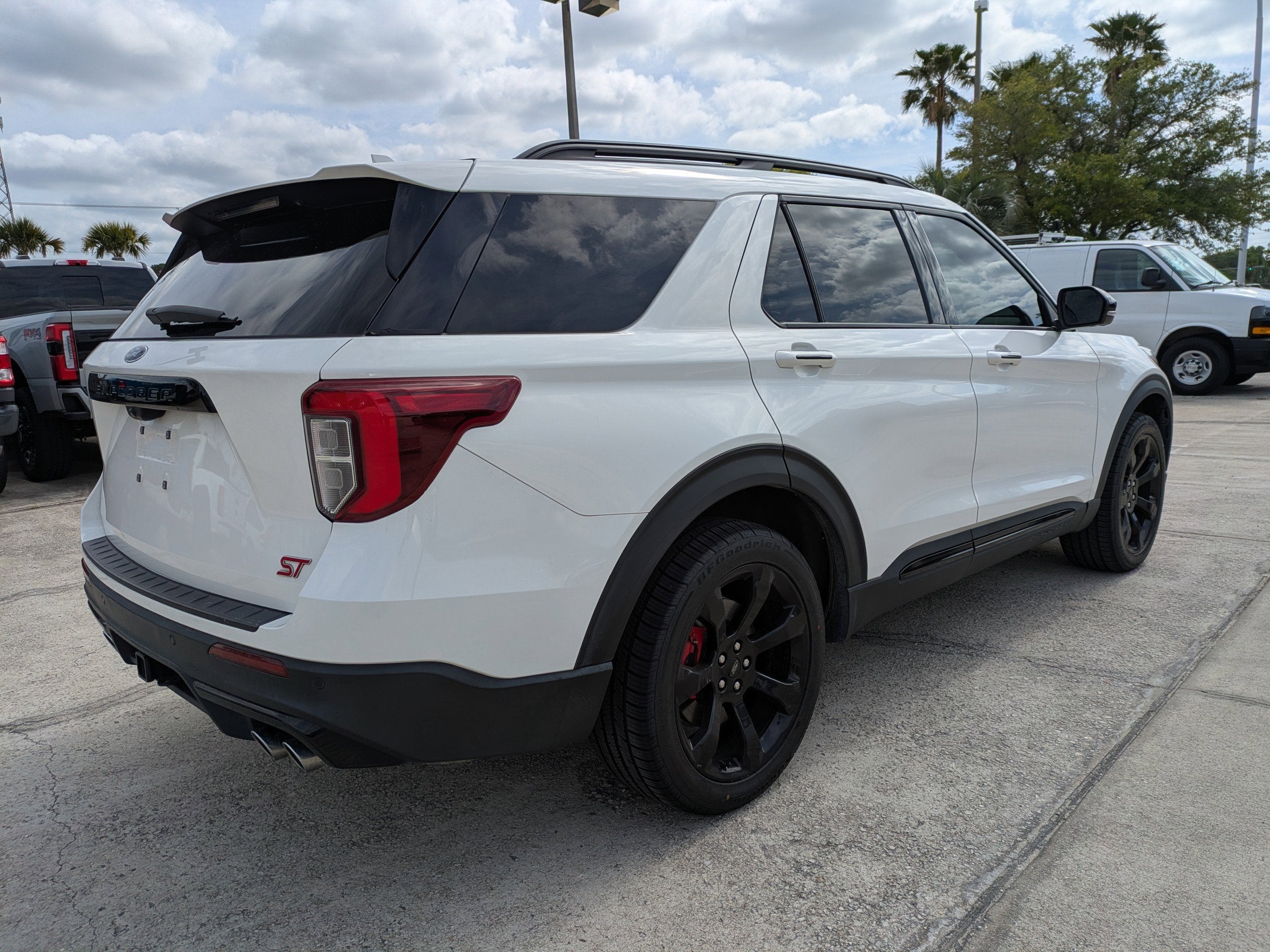 2023 Ford Explorer ST