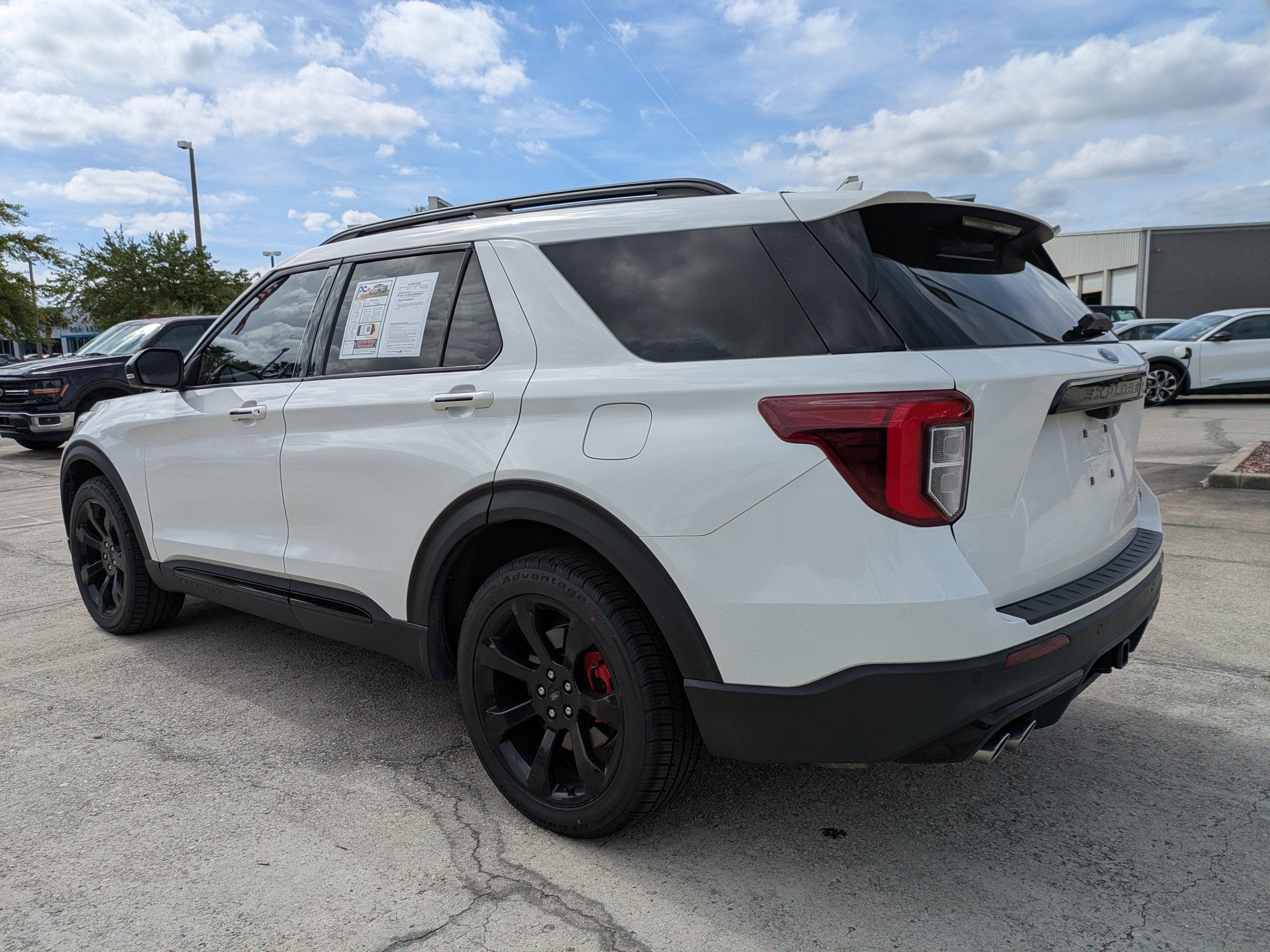 2023 Ford Explorer ST