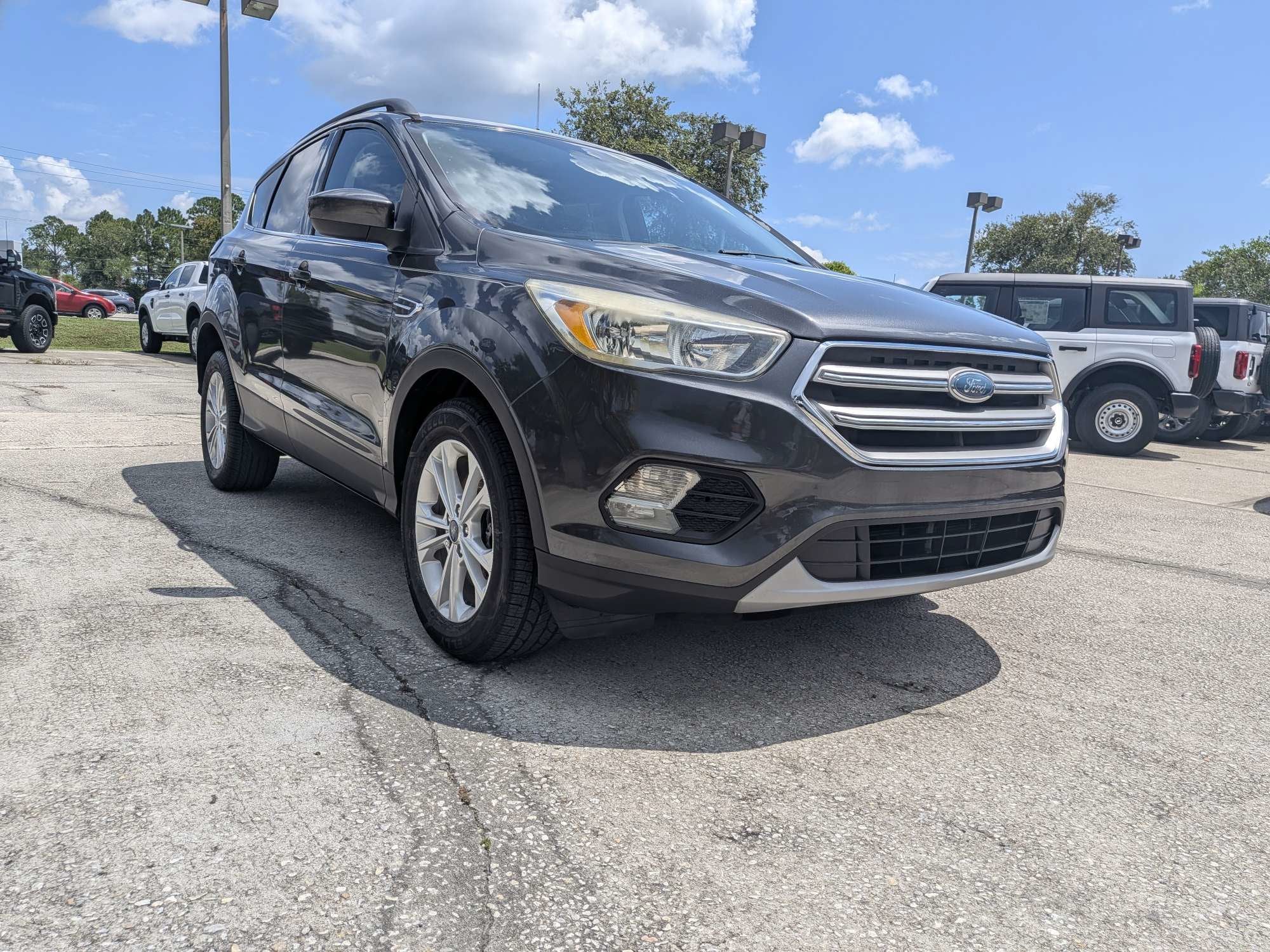 Used 2018 Ford Escape SE with VIN 1FMCU9GD5JUA94624 for sale in Yulee, FL