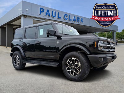 2026 Ford Bronco Outer Banks