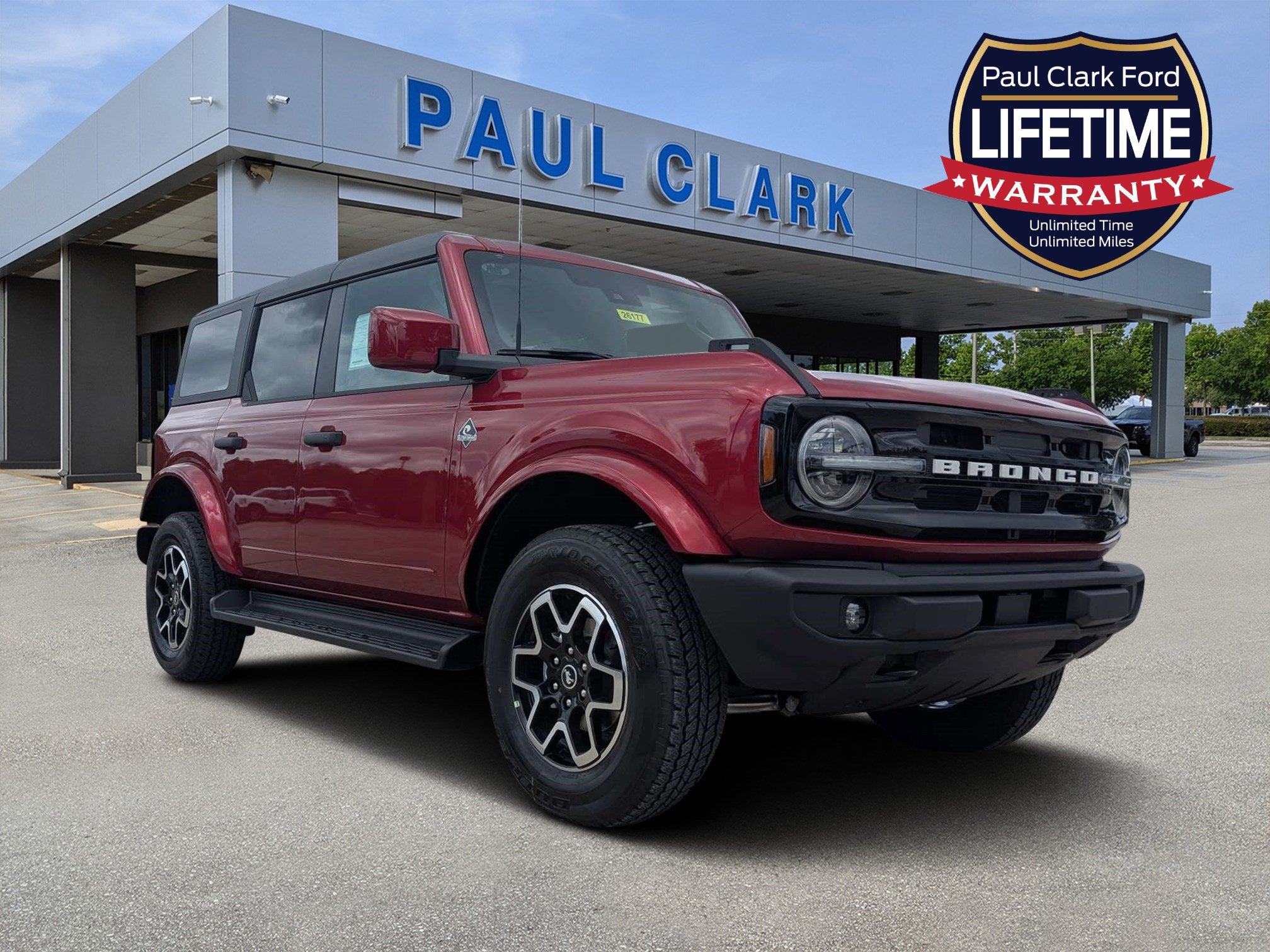 2026 Ford Bronco Outer Banks
