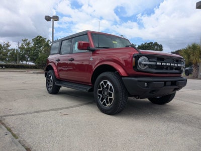 2026 Ford Bronco Outer Banks