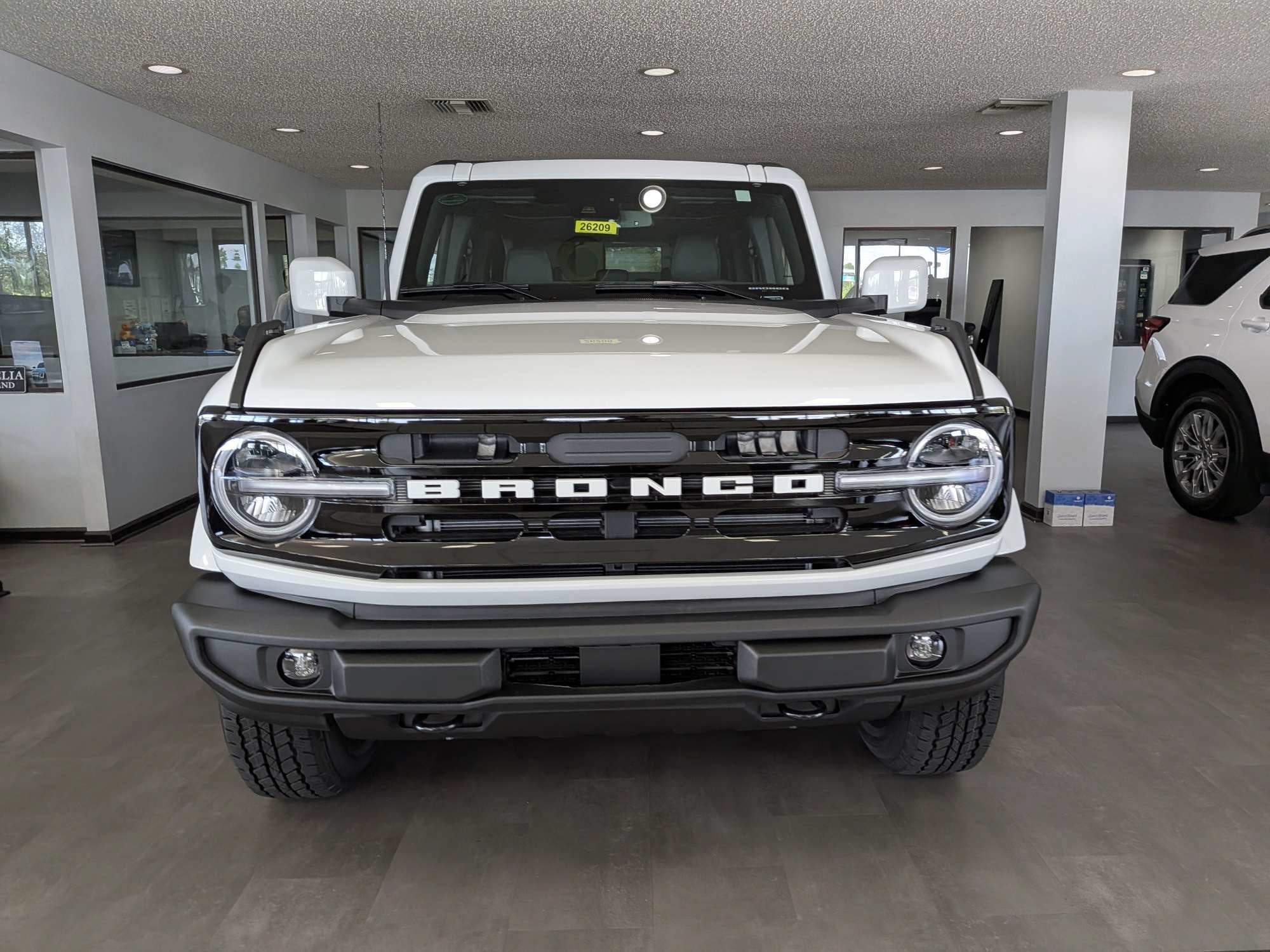 2026 Ford Bronco Outer Banks
