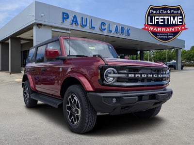 2026 Ford Bronco Outer Banks