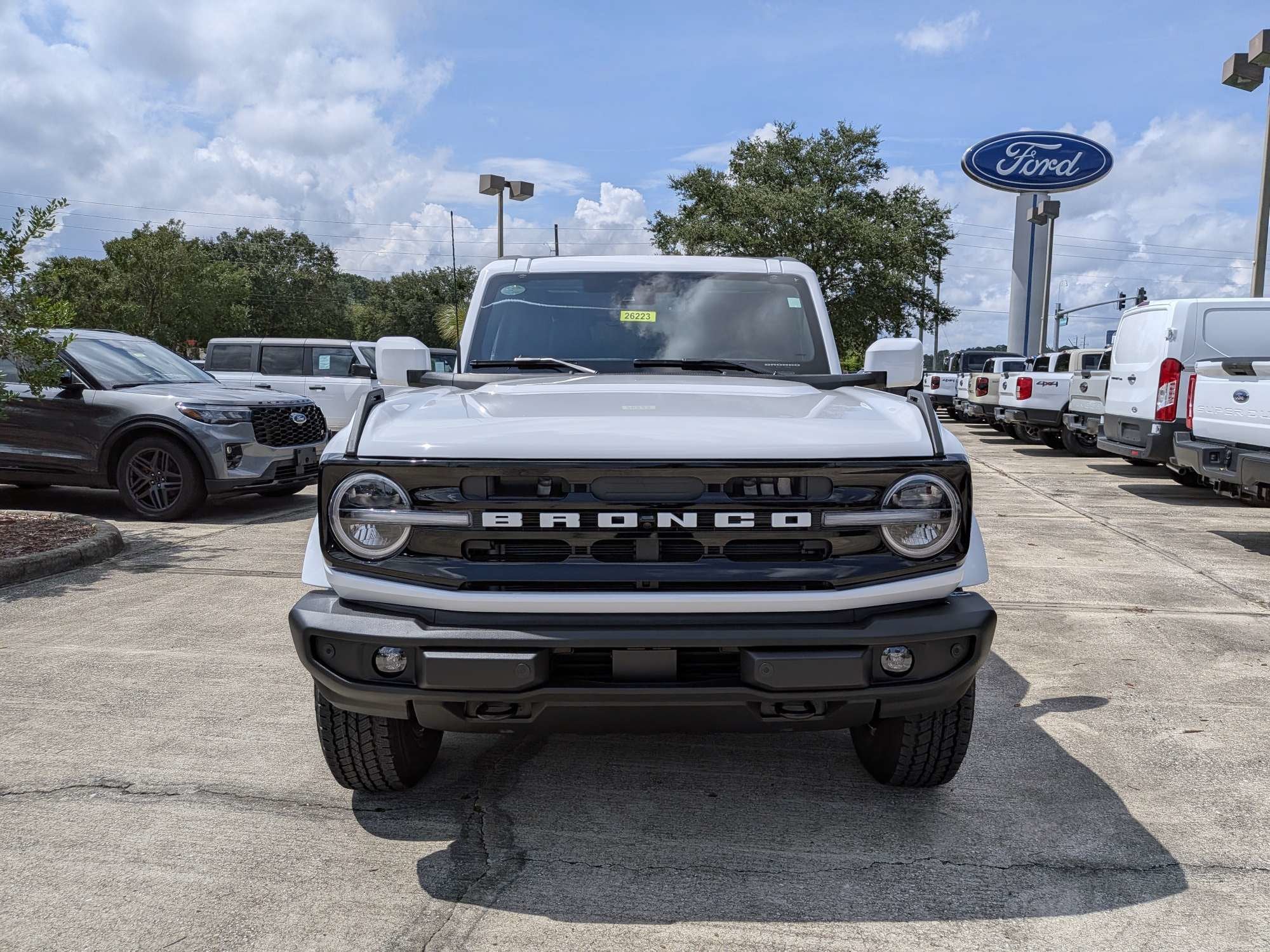 2026 Ford Bronco Outer Banks