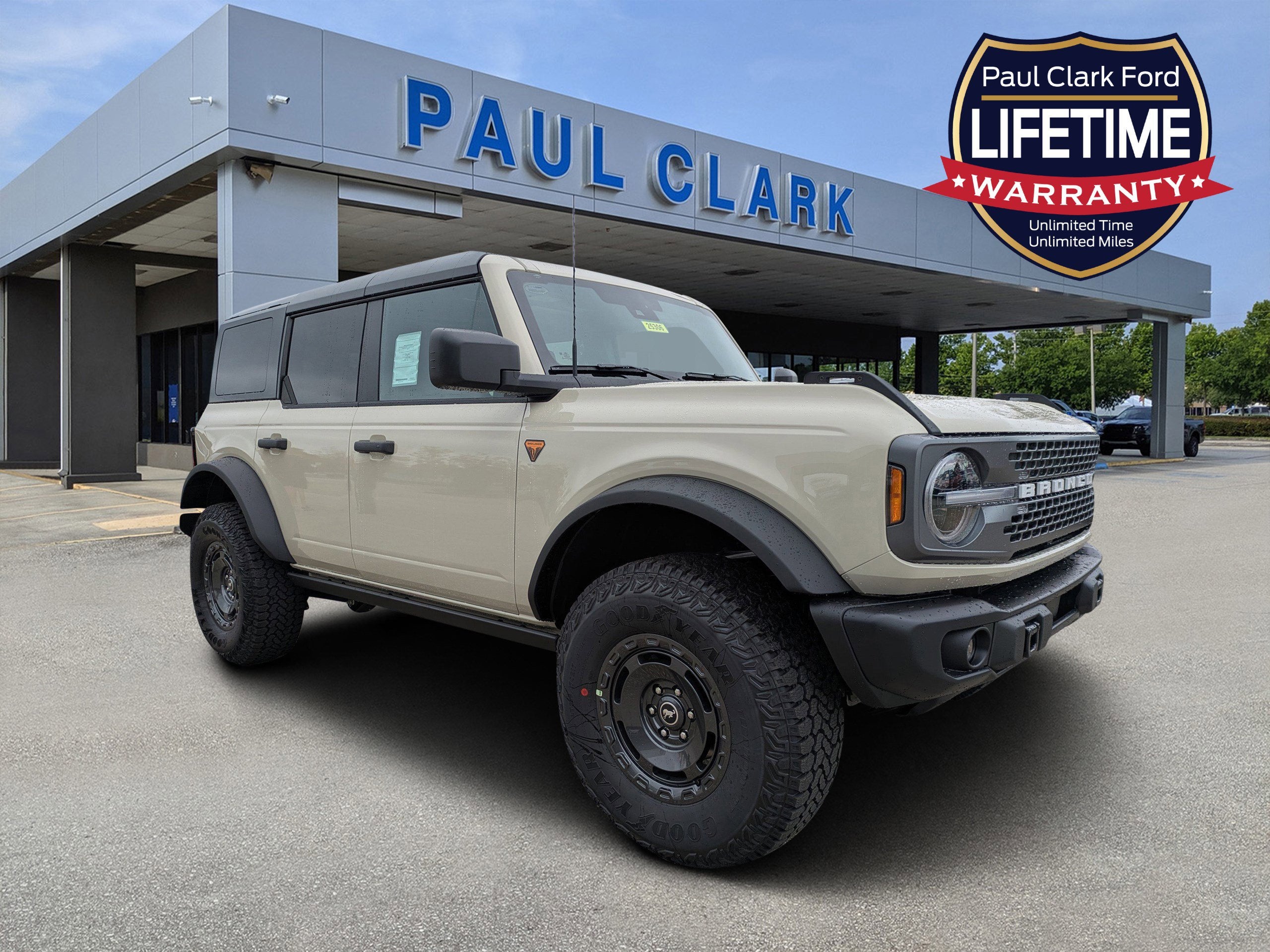 2025 Ford Bronco Badlands