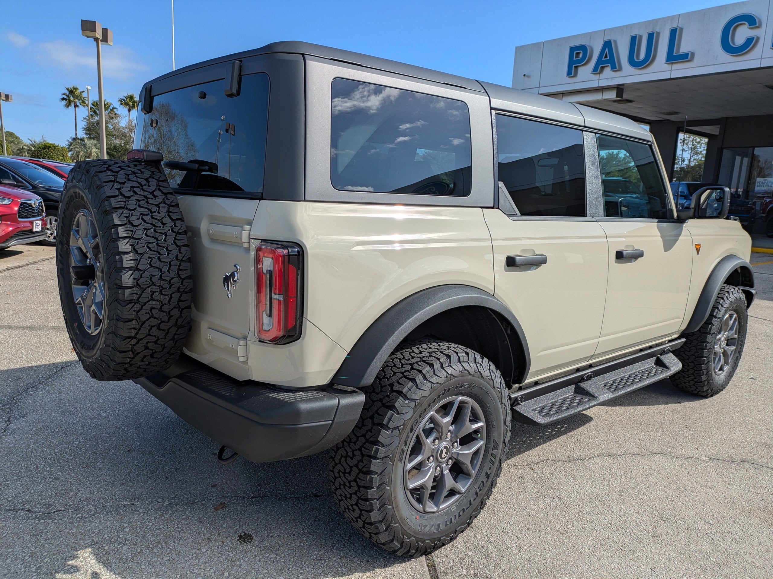 2025 Ford Bronco Badlands