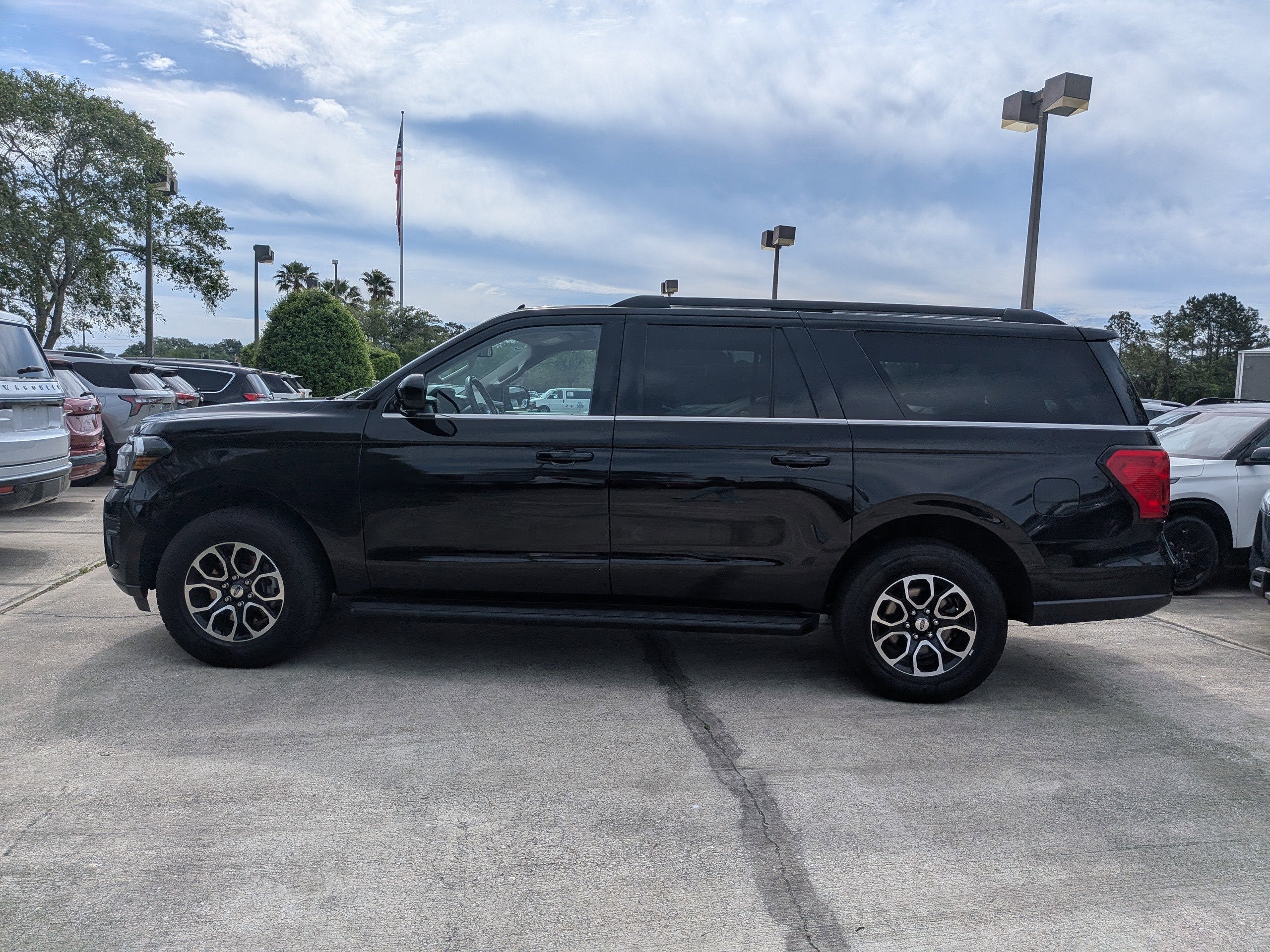 2024 Ford Expedition Max XLT