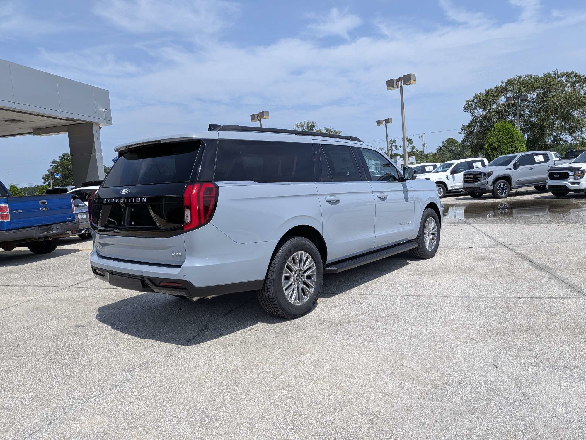 2027 Ford Expedition Max Platinum