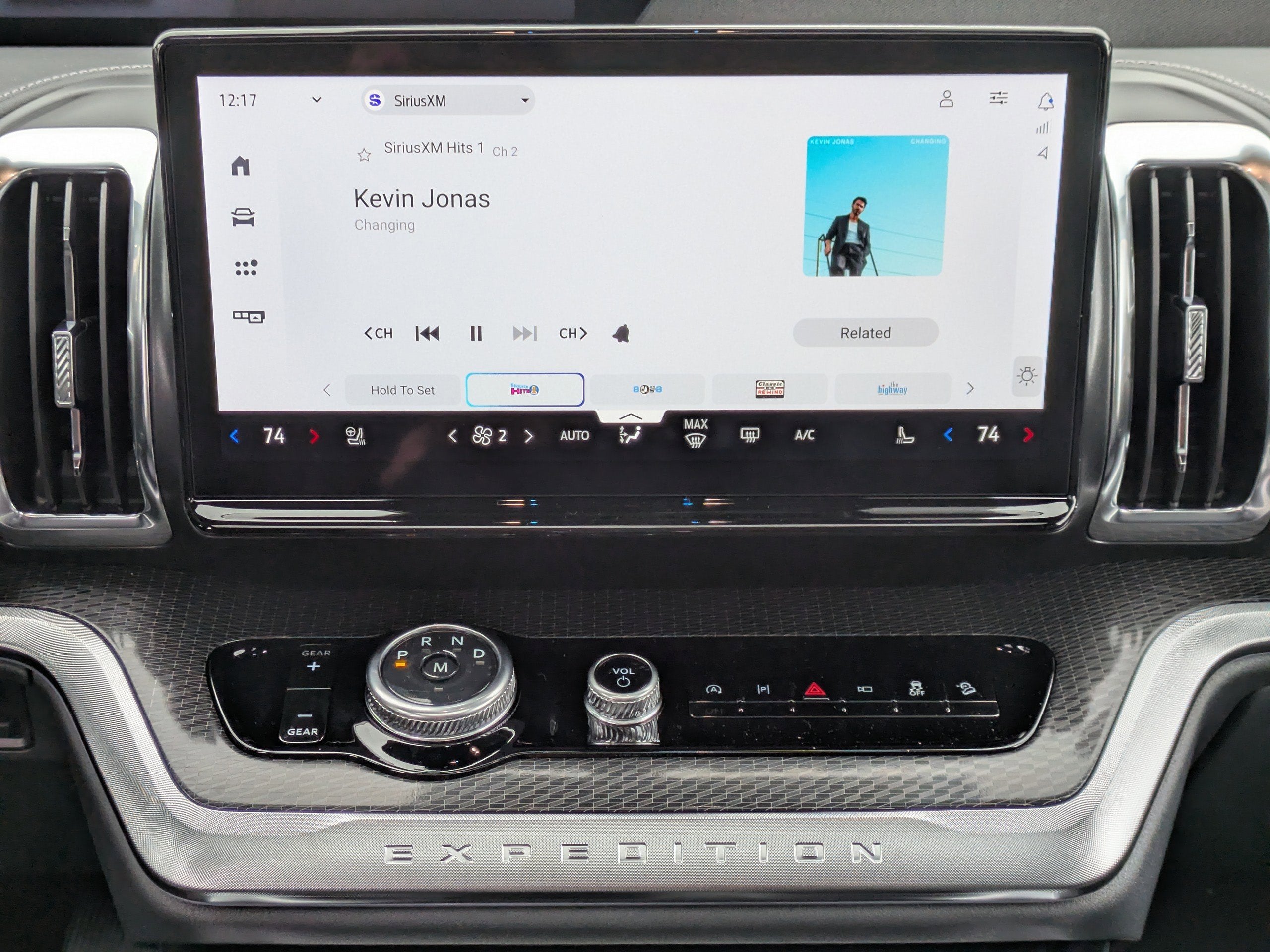 2025 Ford Expedition Max Platinum