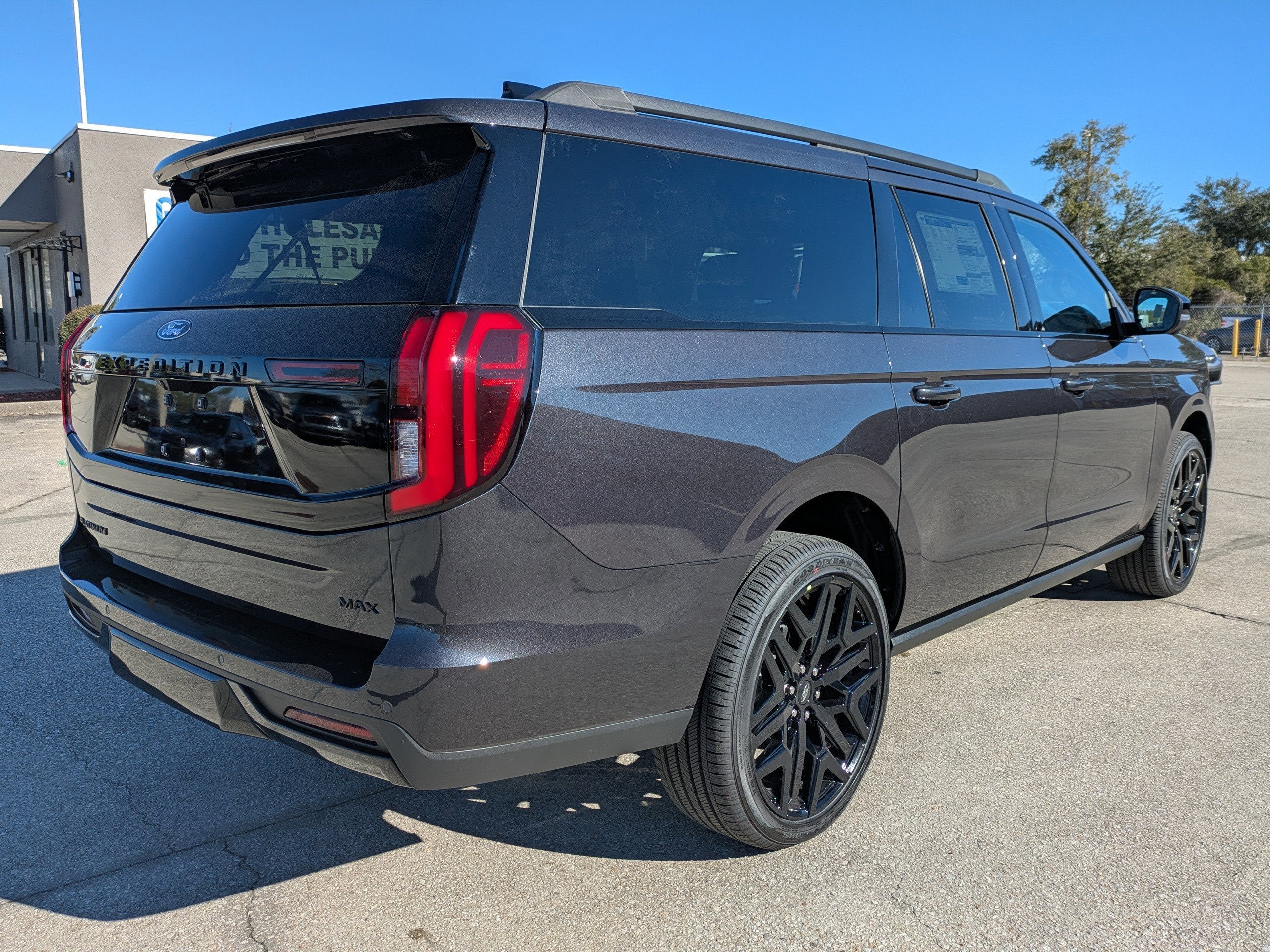 2026 Ford Expedition Max Platinum