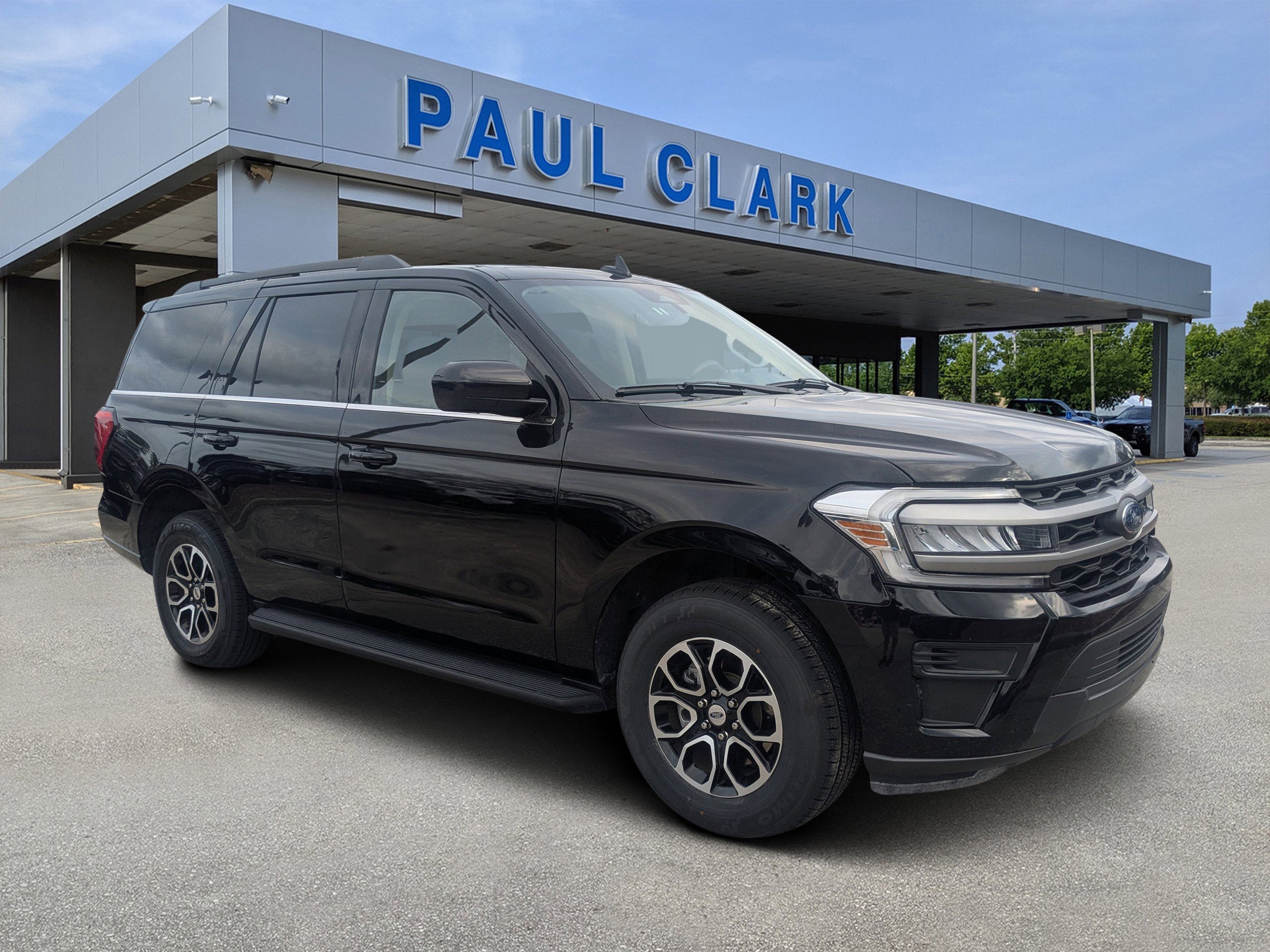 2024 Ford Expedition XLT