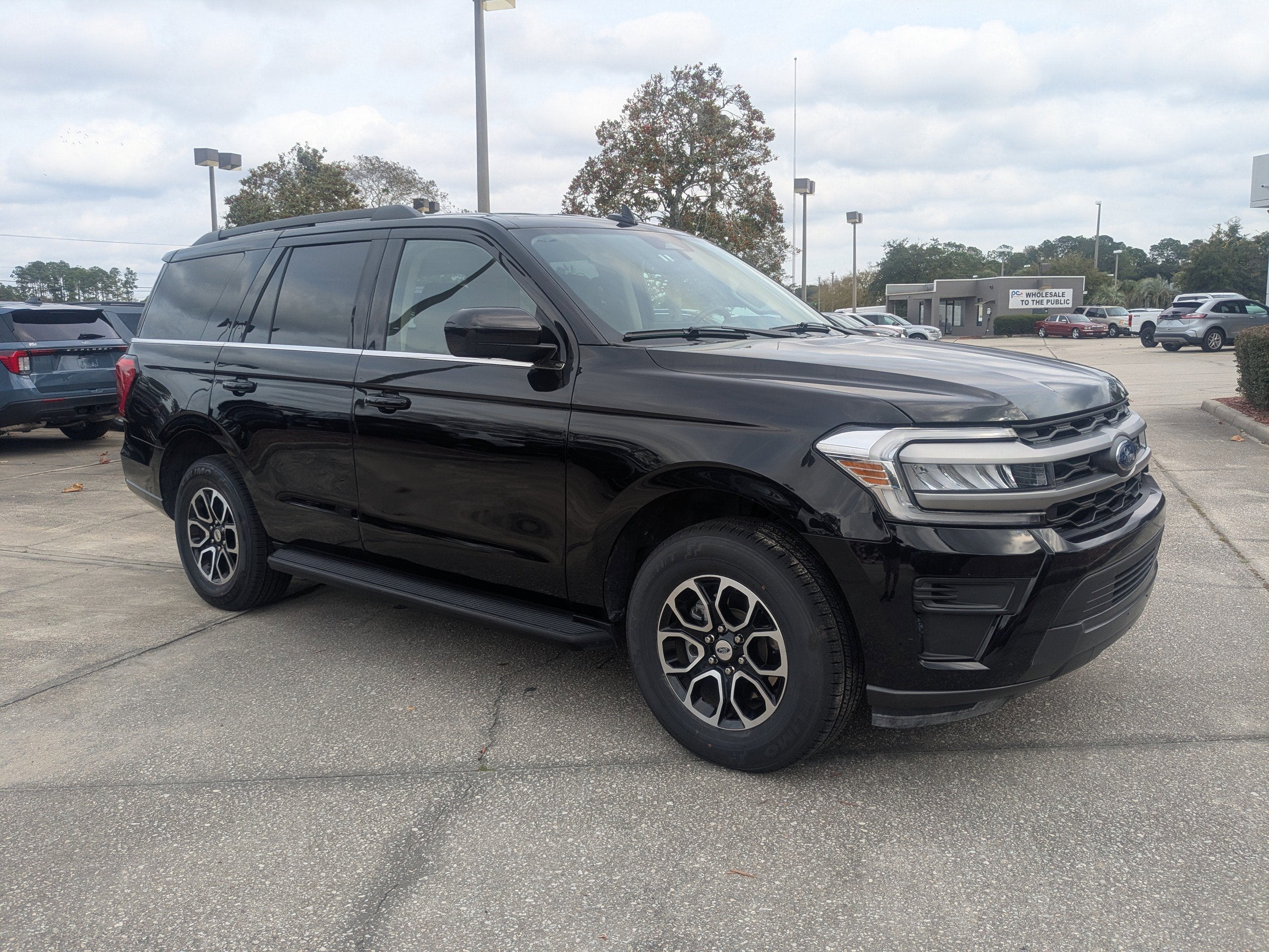 2024 Ford Expedition XLT