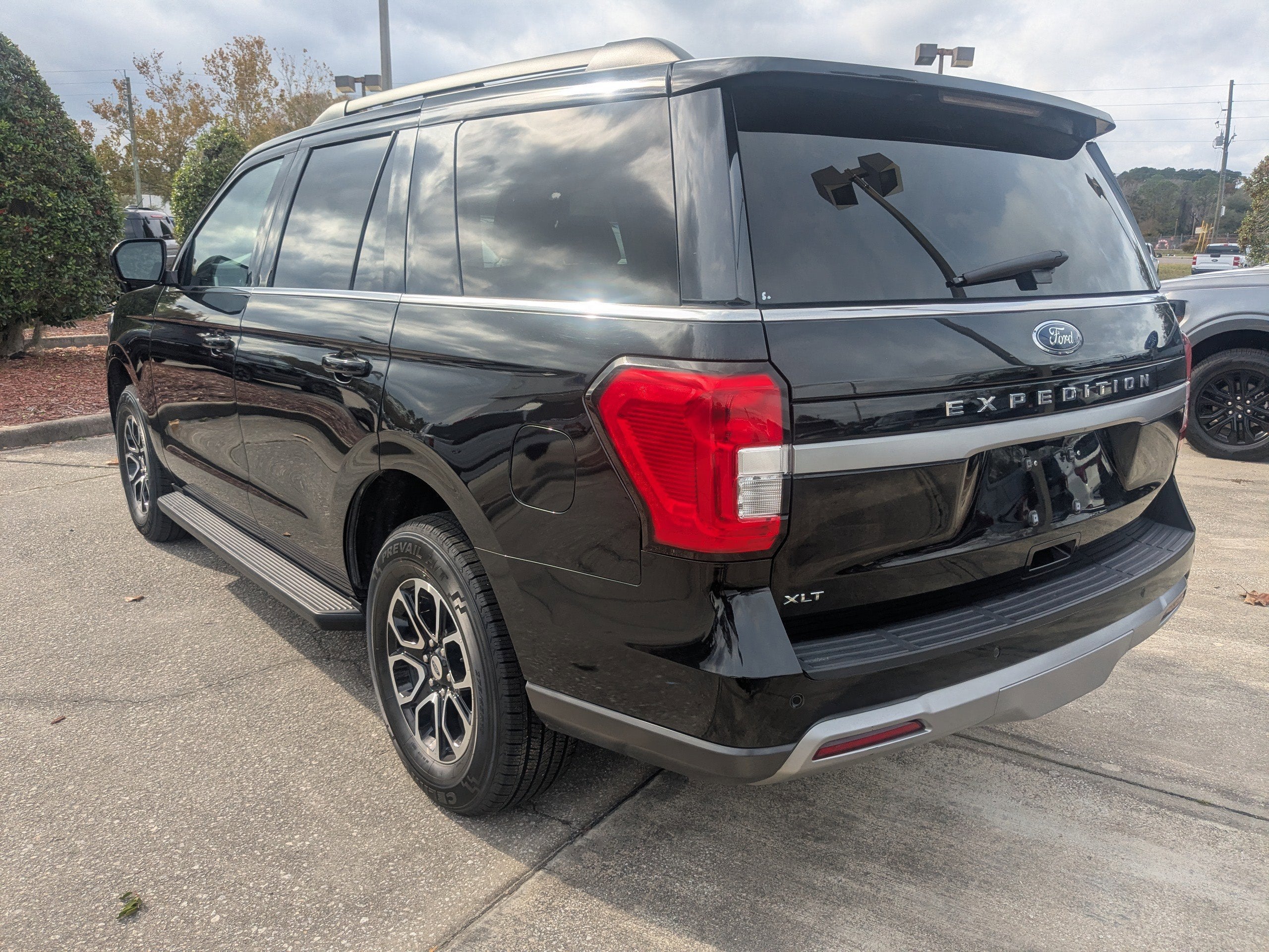 2024 Ford Expedition XLT