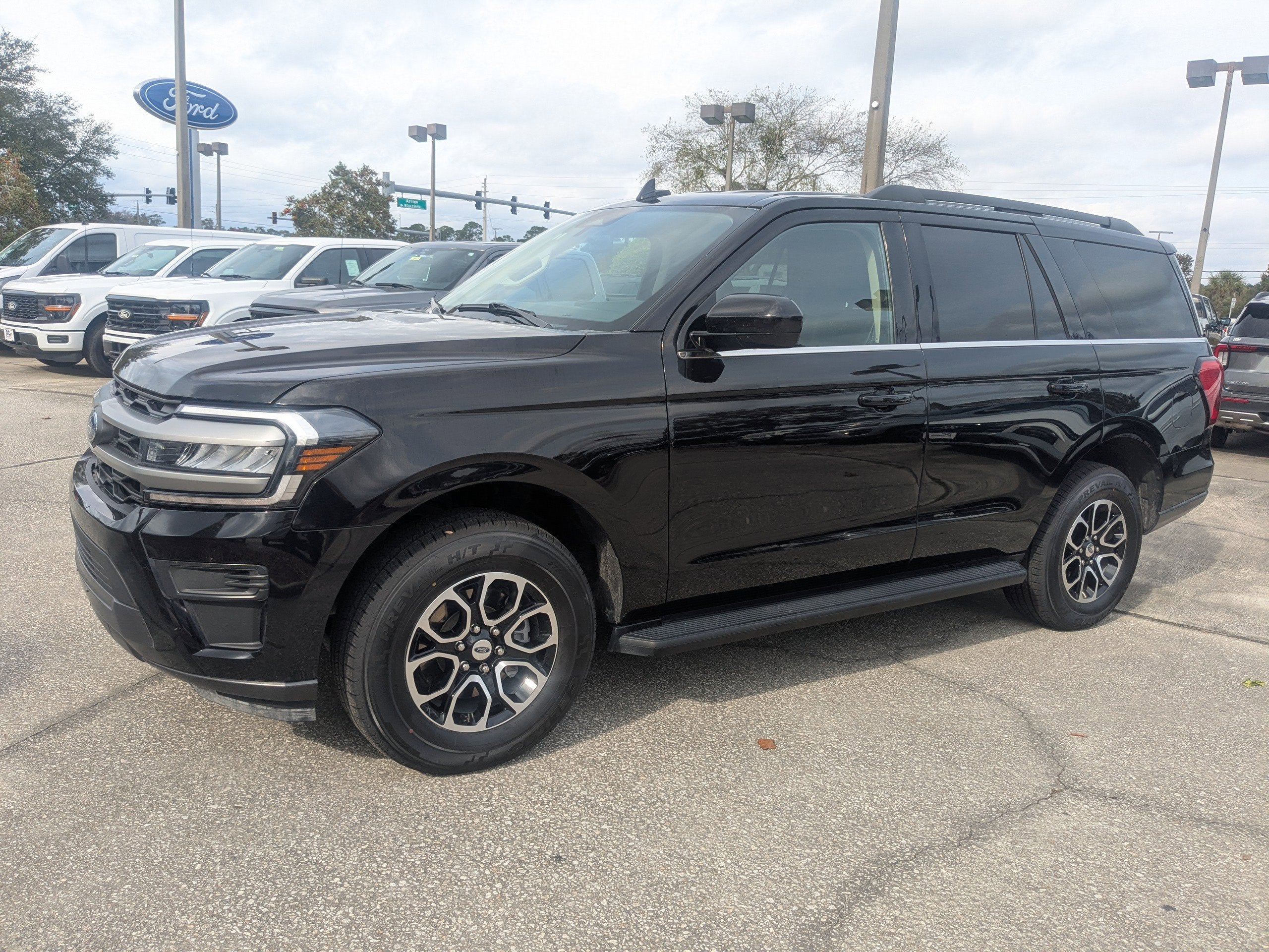 2024 Ford Expedition XLT