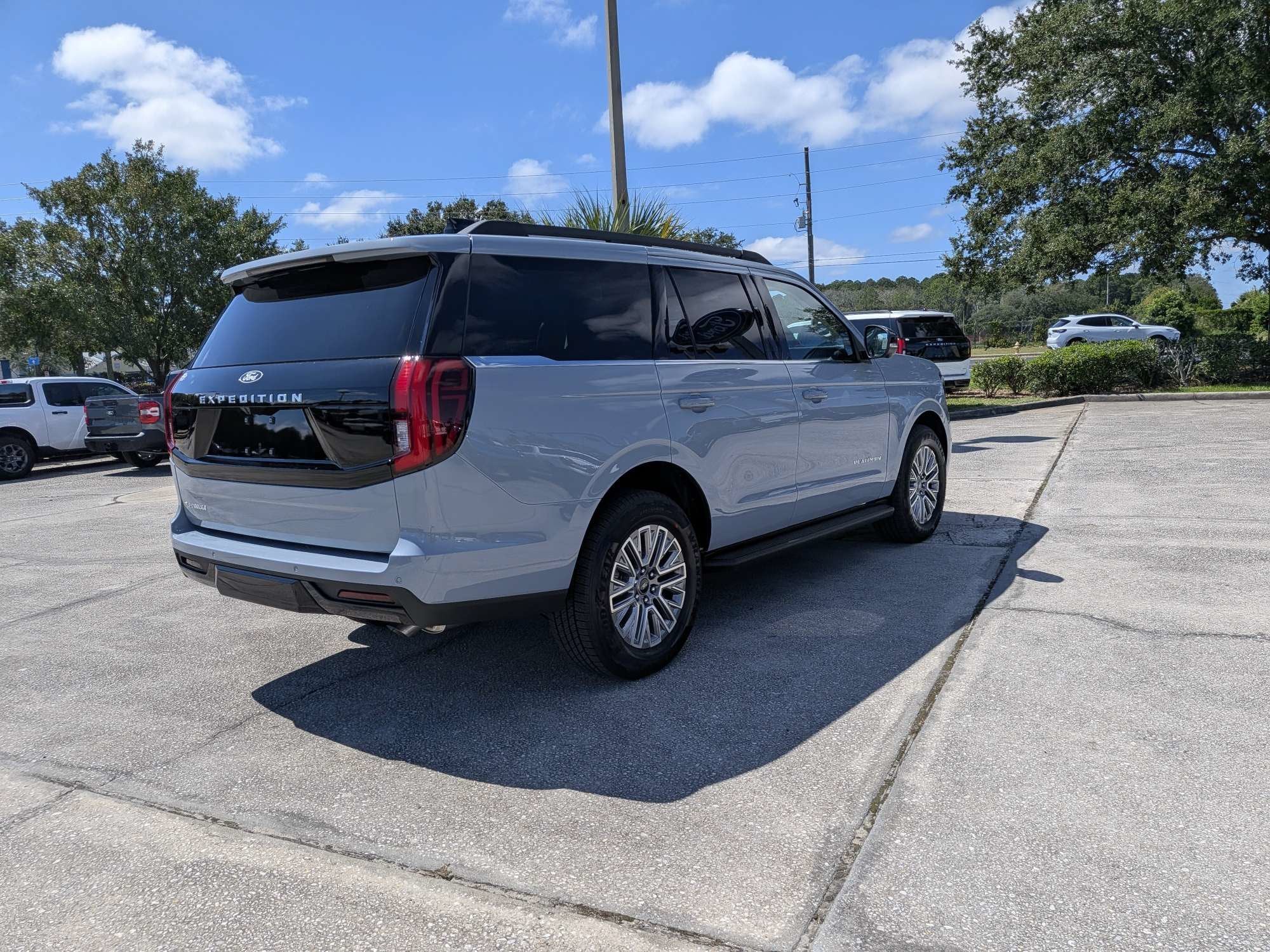 2027 Ford Expedition Platinum