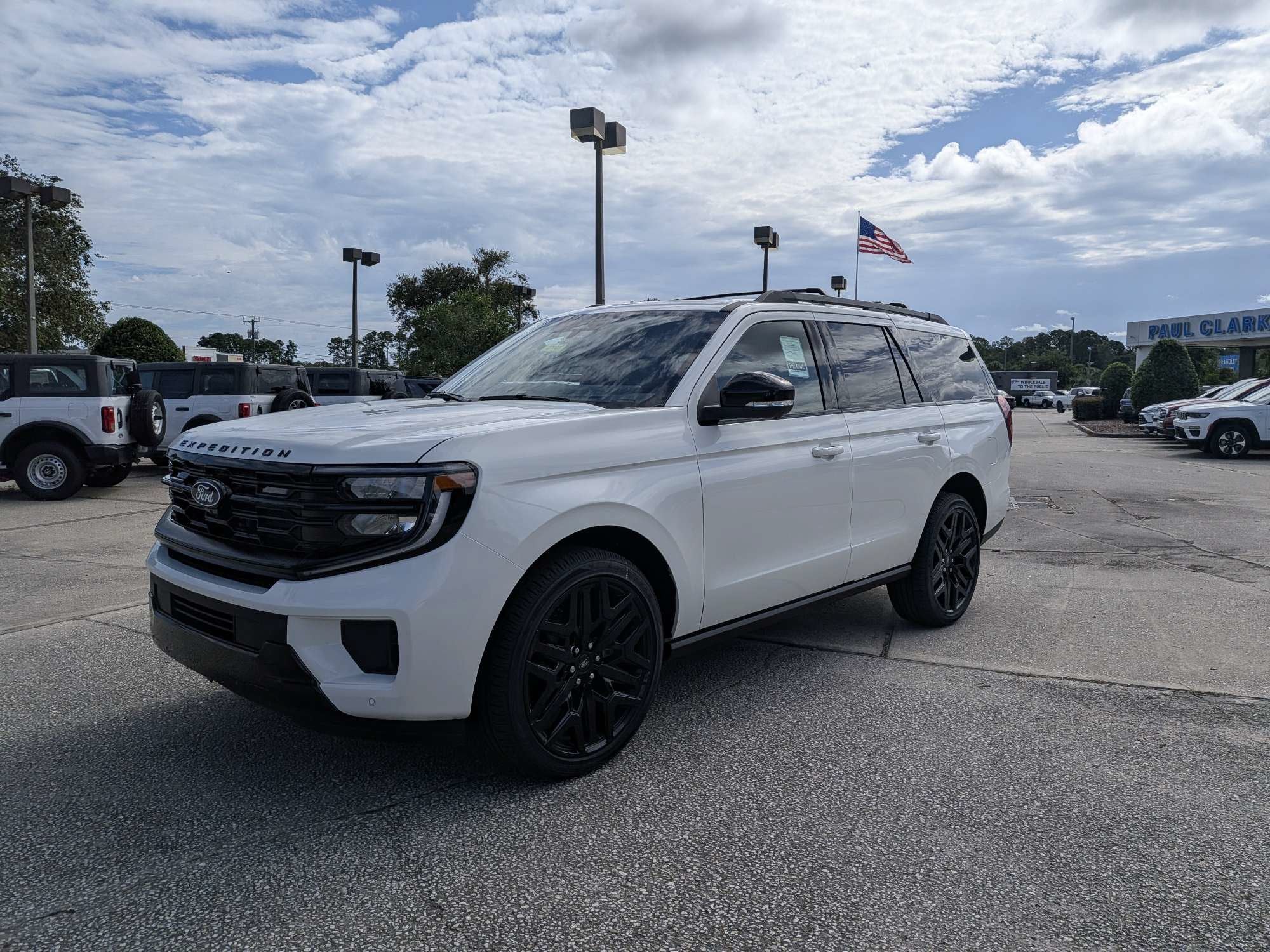 2027 Ford Expedition Platinum
