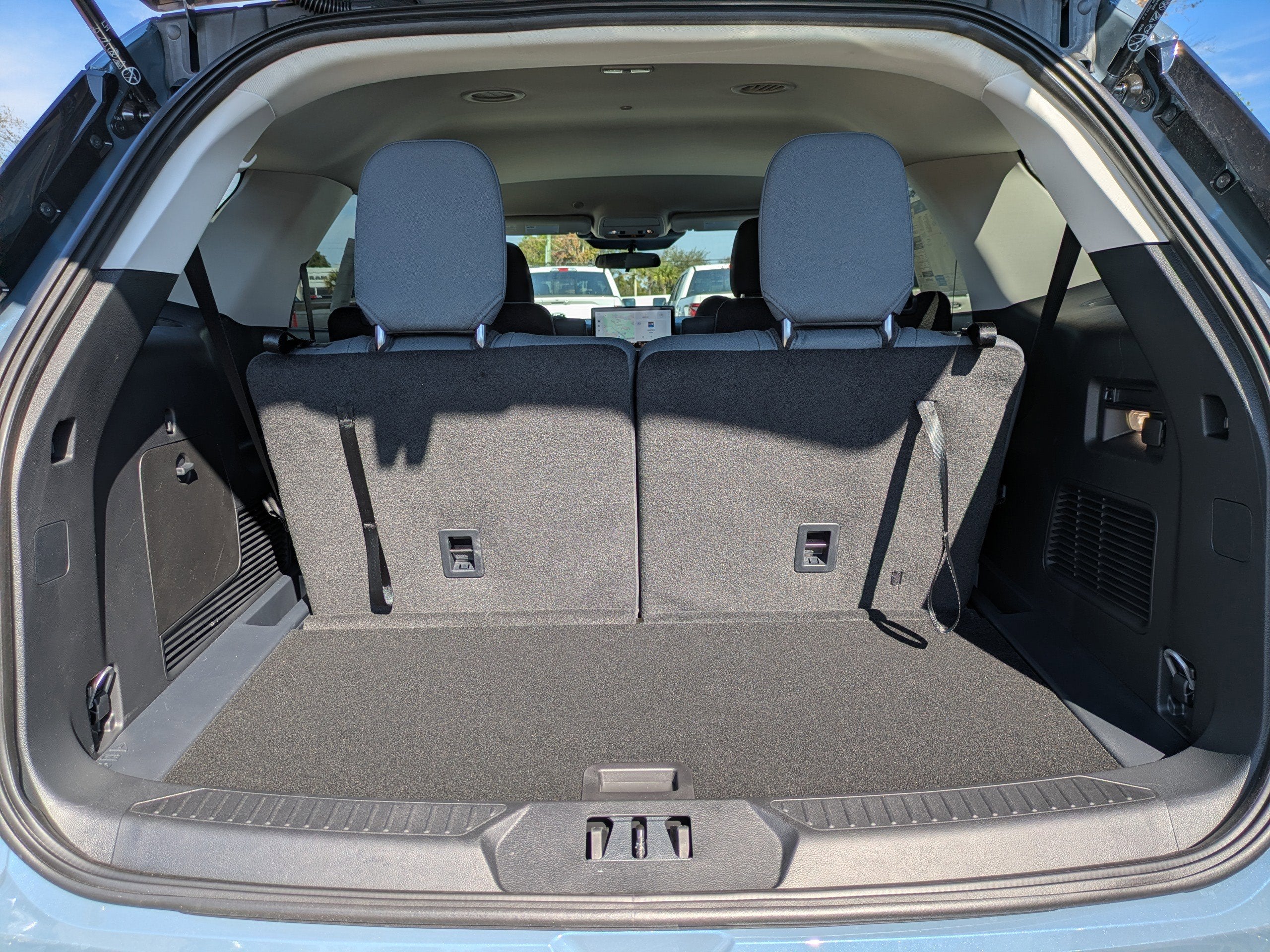 2026 Ford Explorer Active w/100A Pkg