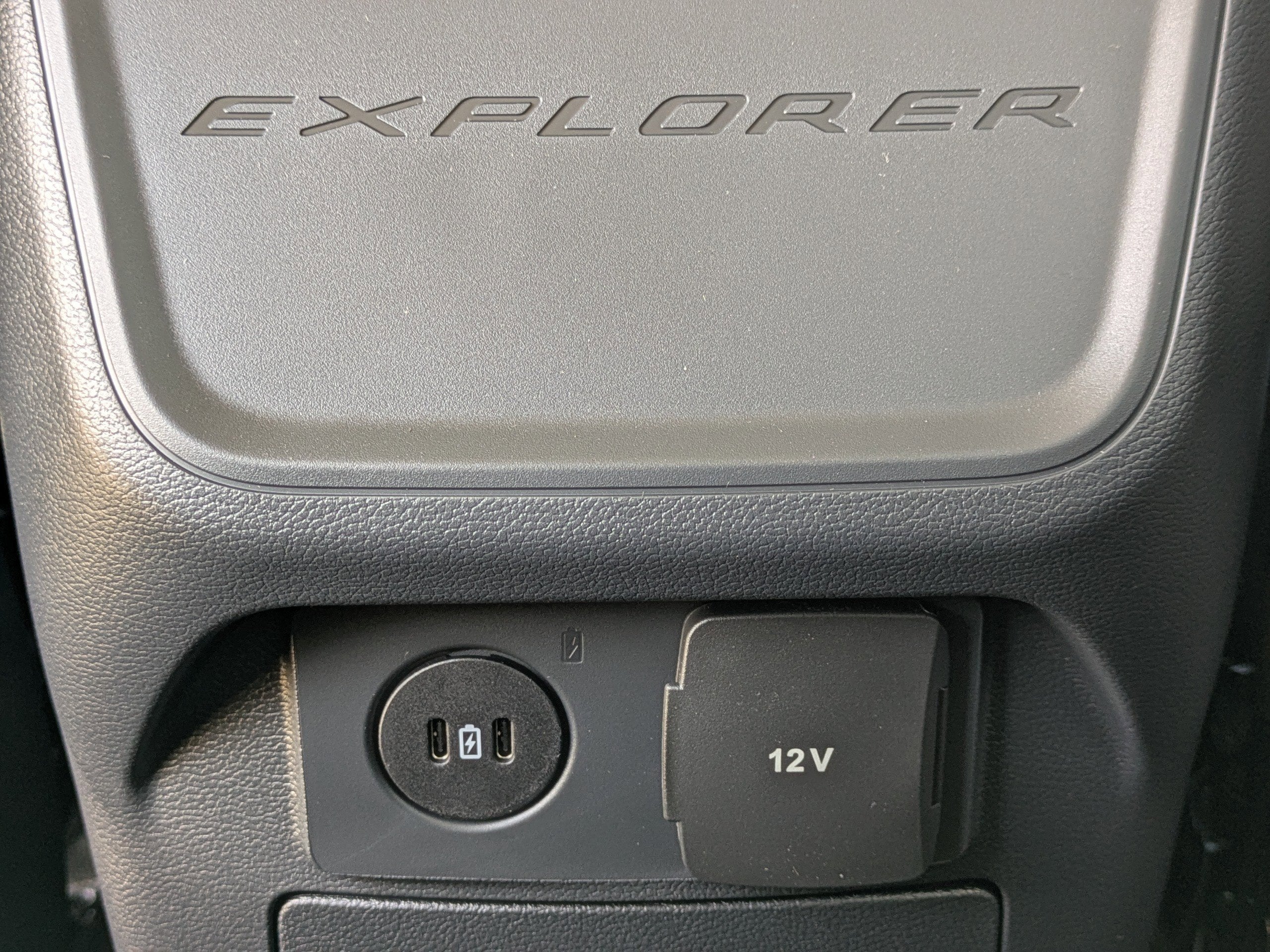 2026 Ford Explorer Active w/100A Pkg