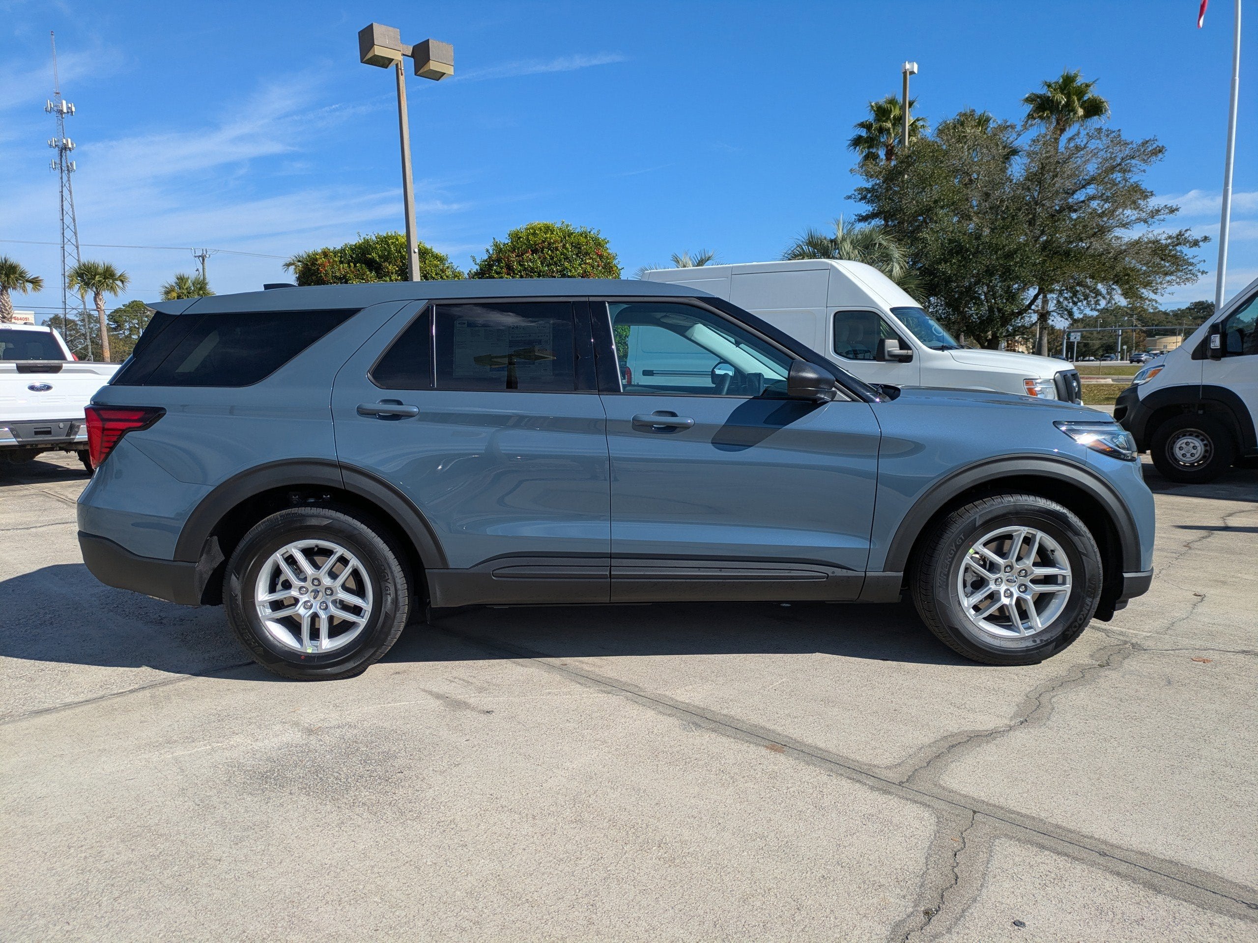 2026 Ford Explorer Active w/100A Pkg