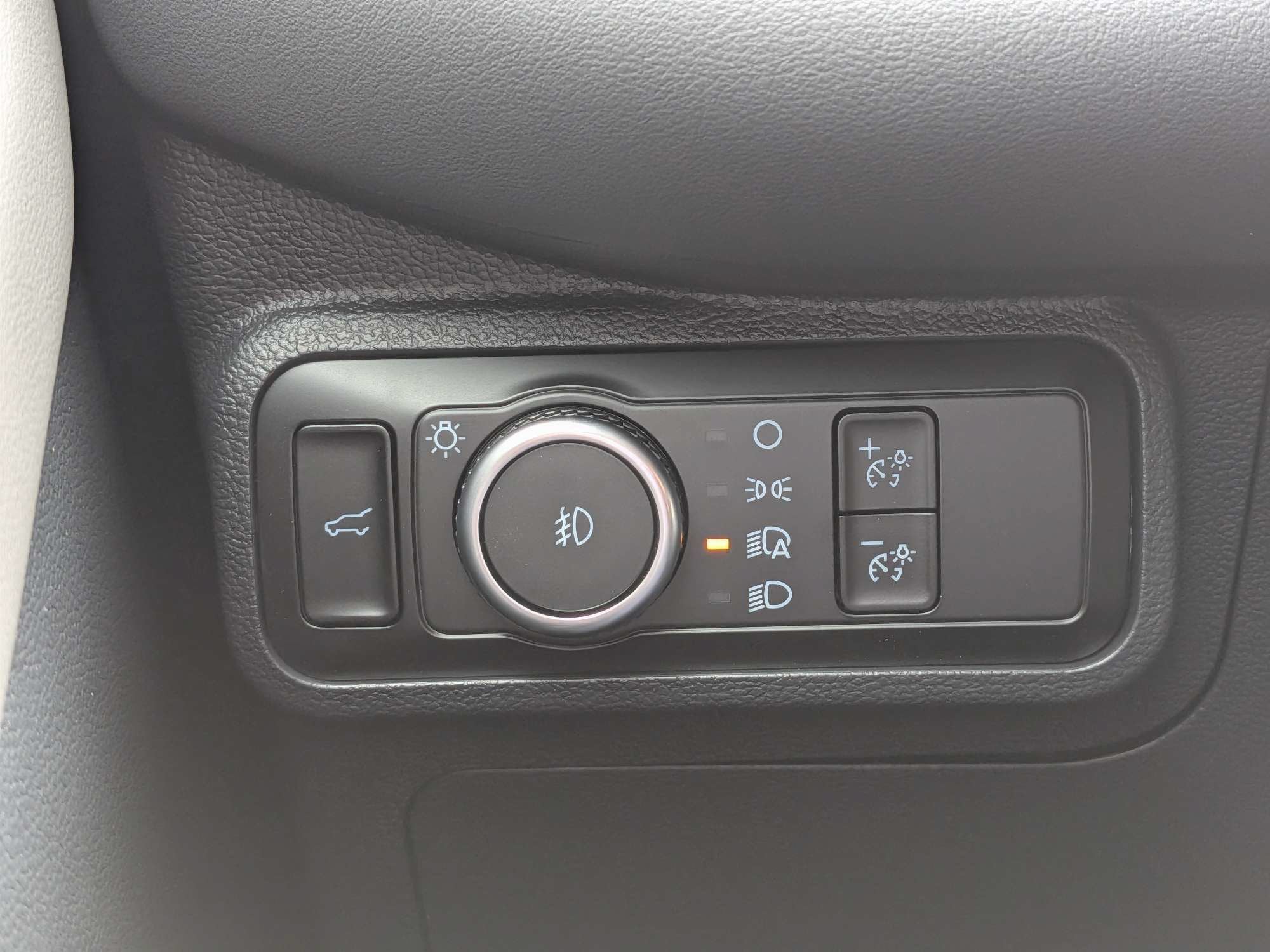 2027 Ford Explorer Active w/200A Pkg