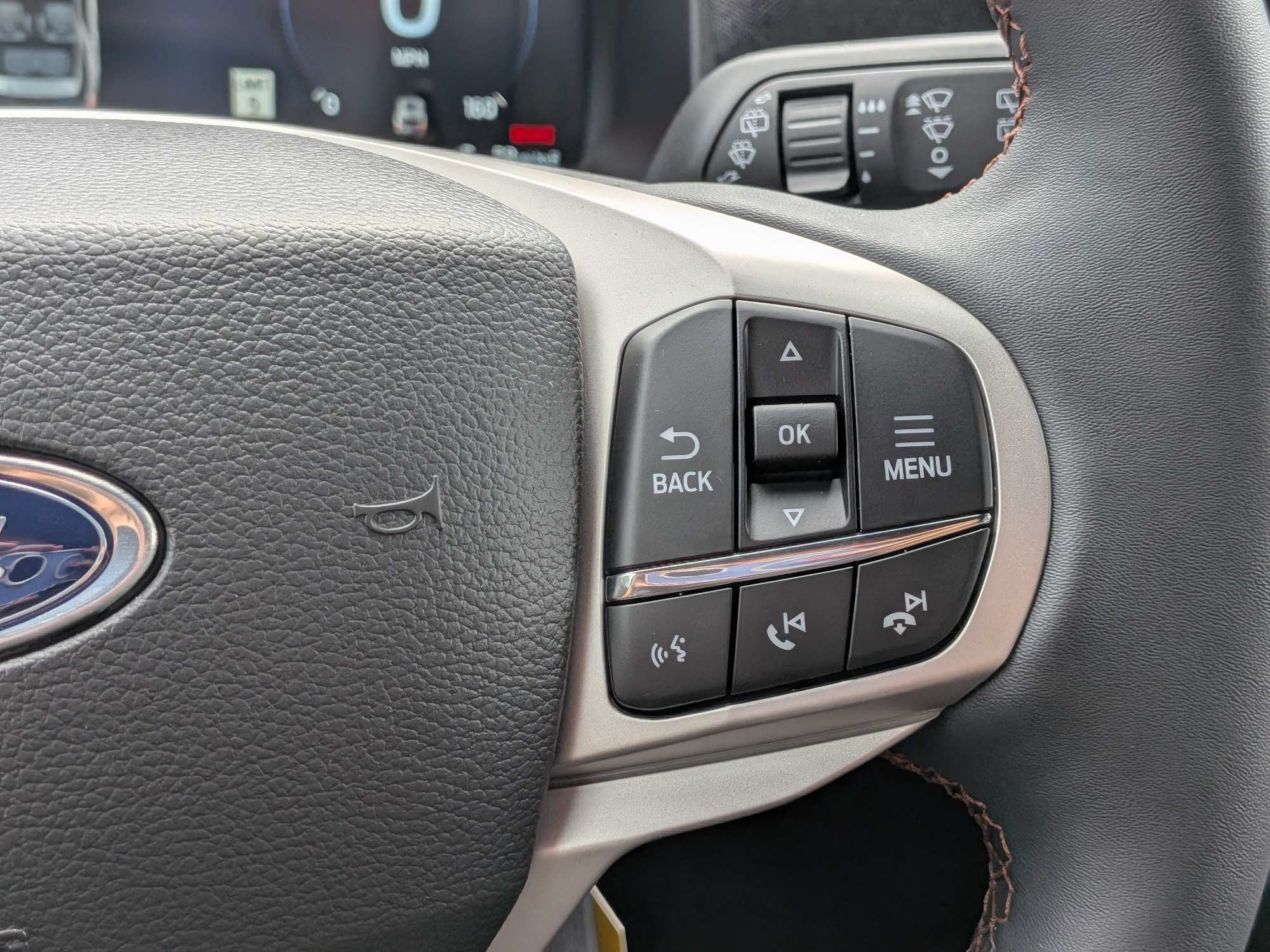 2027 Ford Explorer Active w/200A Pkg