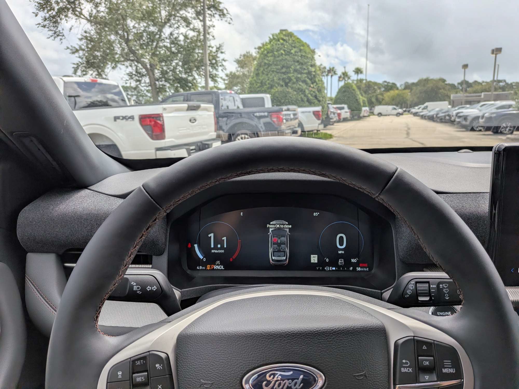 2027 Ford Explorer Active w/200A Pkg