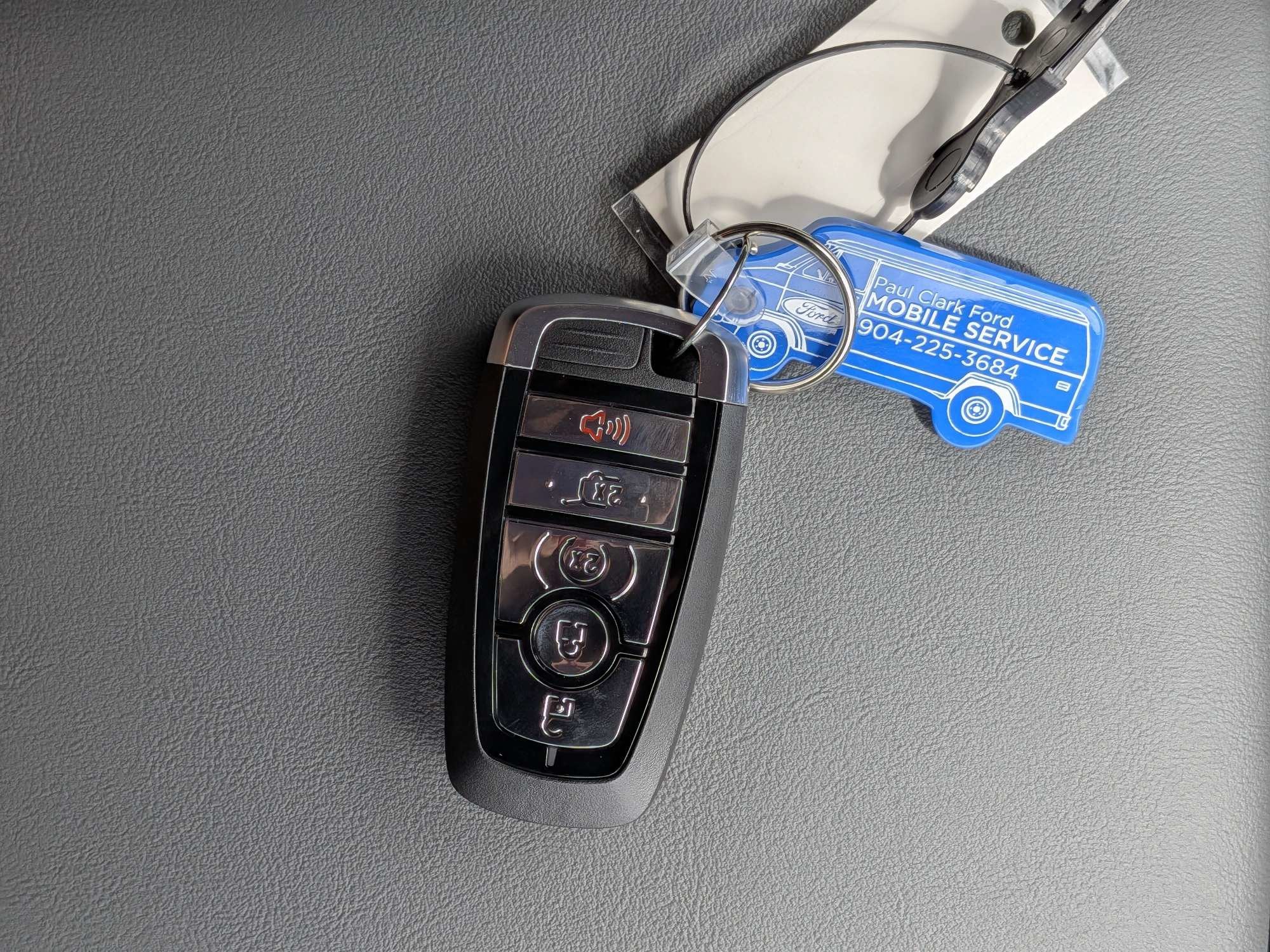 2027 Ford Explorer Active w/200A Pkg