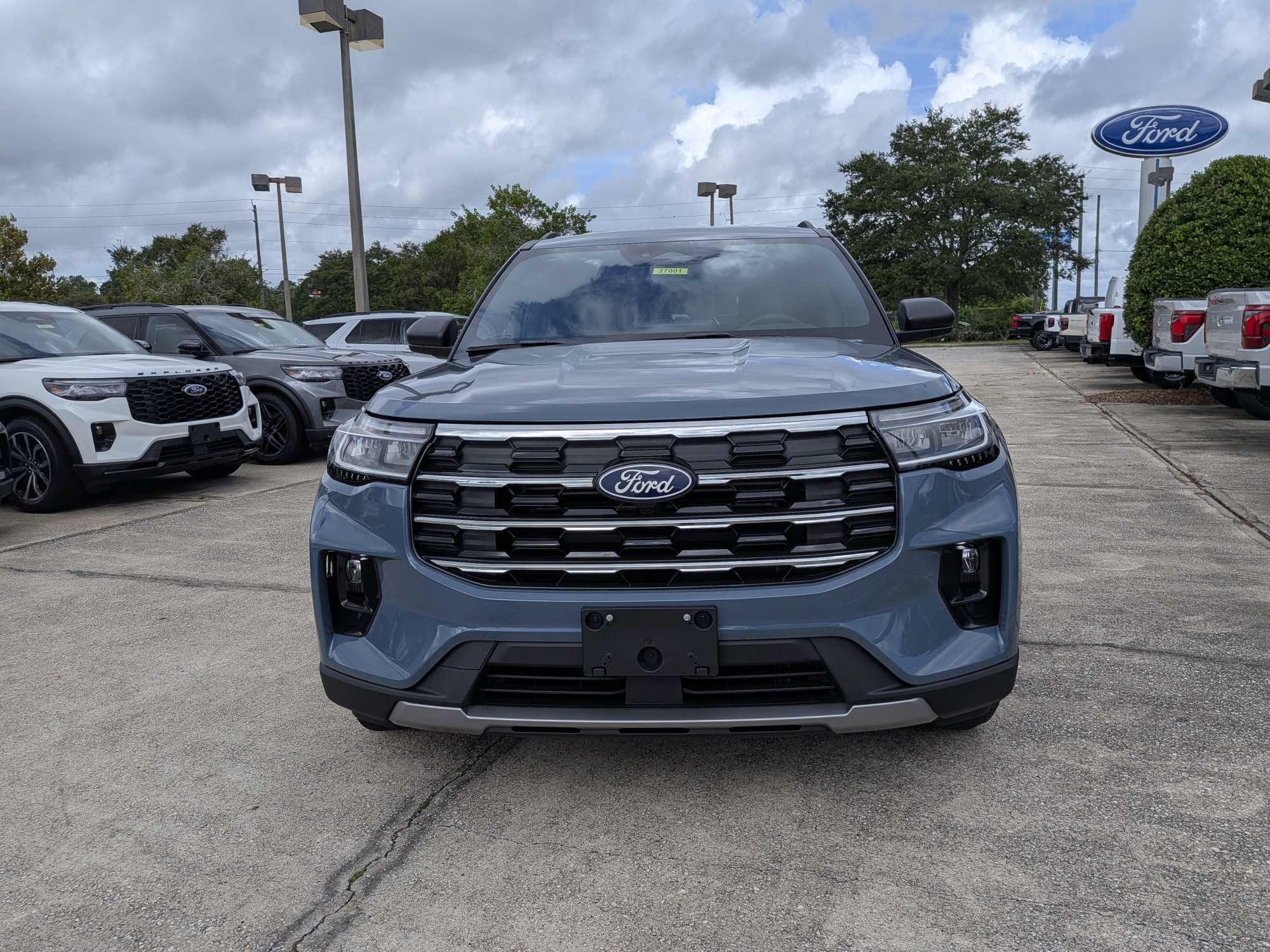 2027 Ford Explorer Active w/200A Pkg