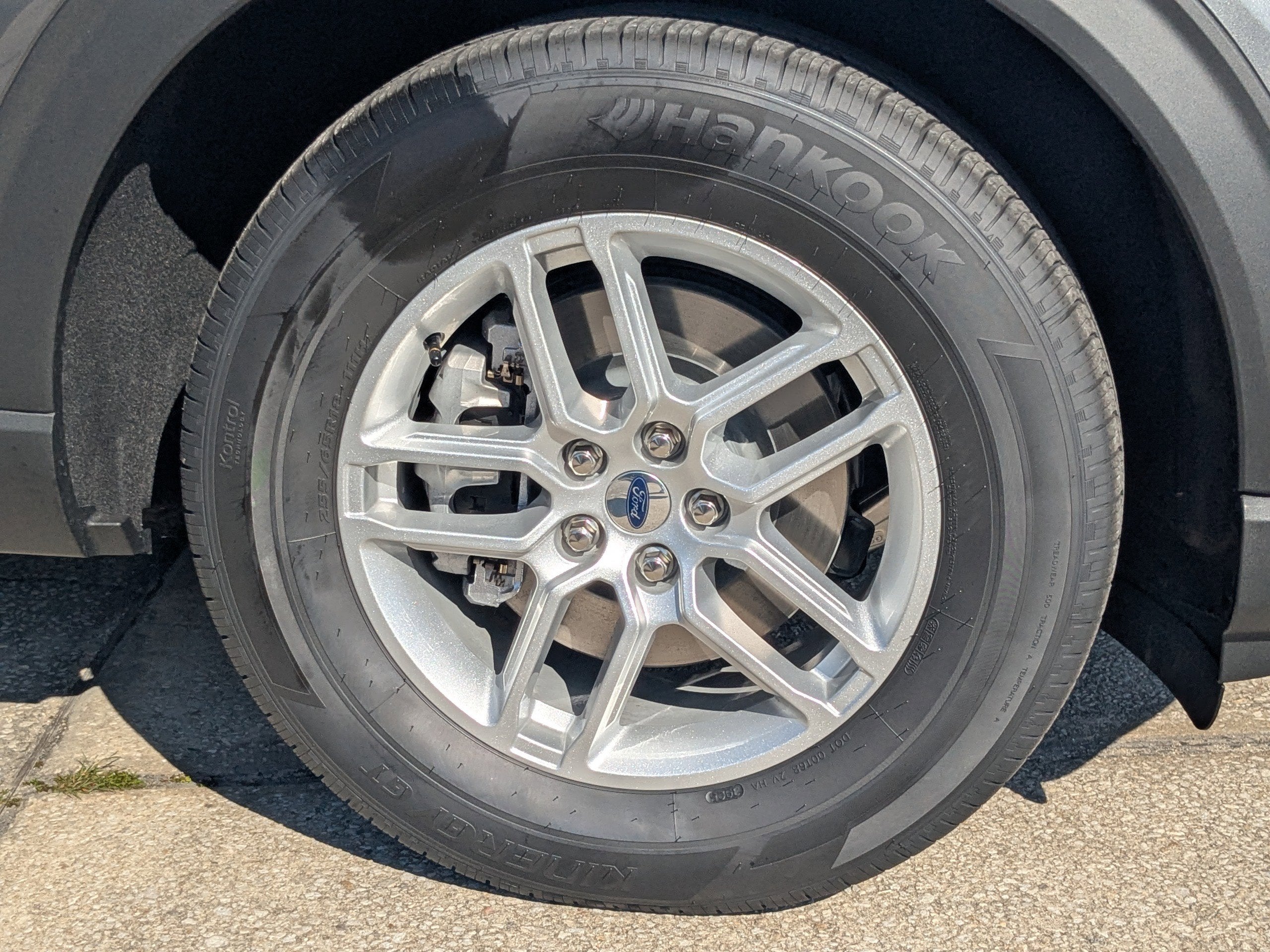 2026 Ford Explorer Active w/100A Pkg