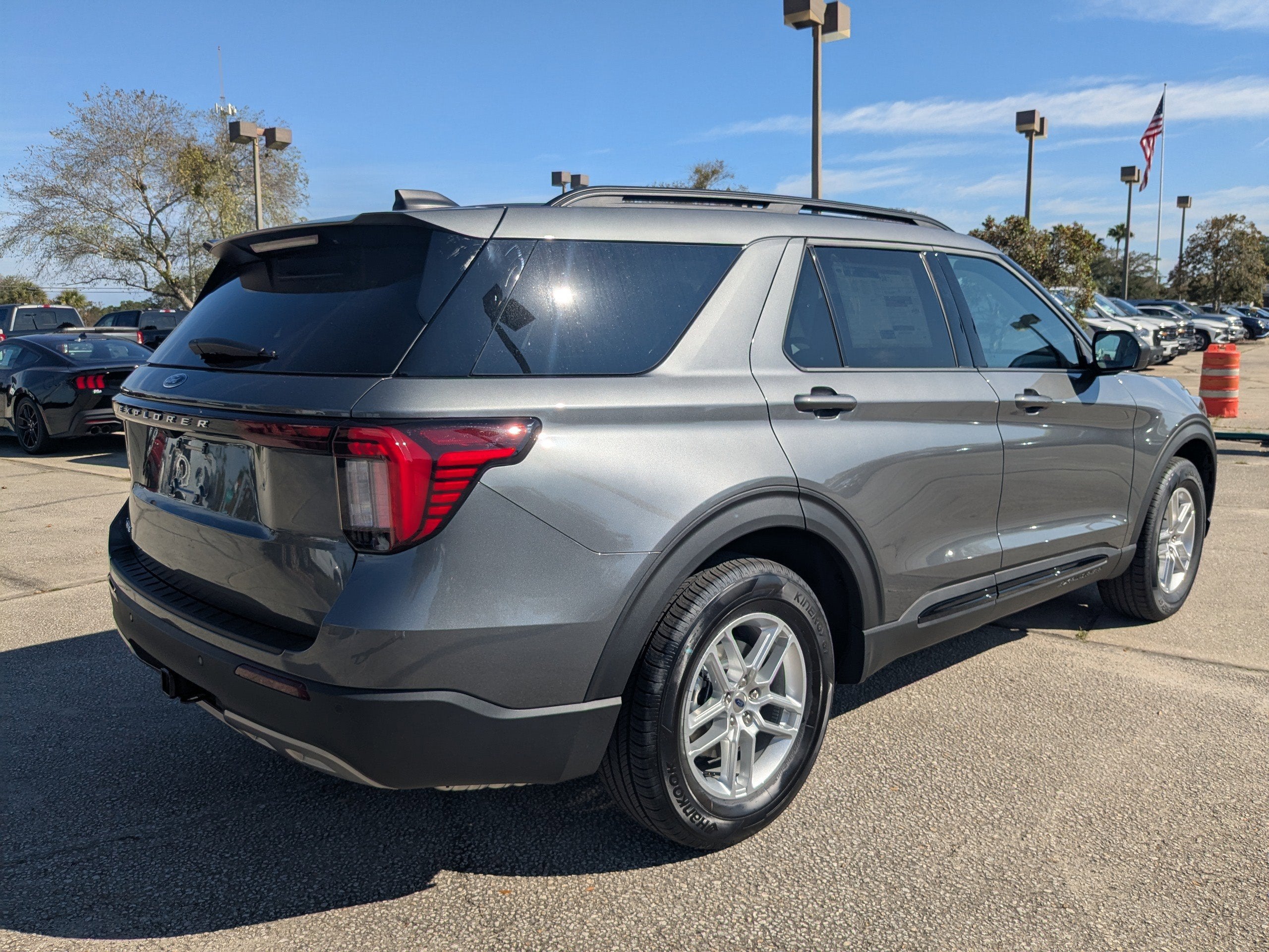 2026 Ford Explorer Active w/100A Pkg