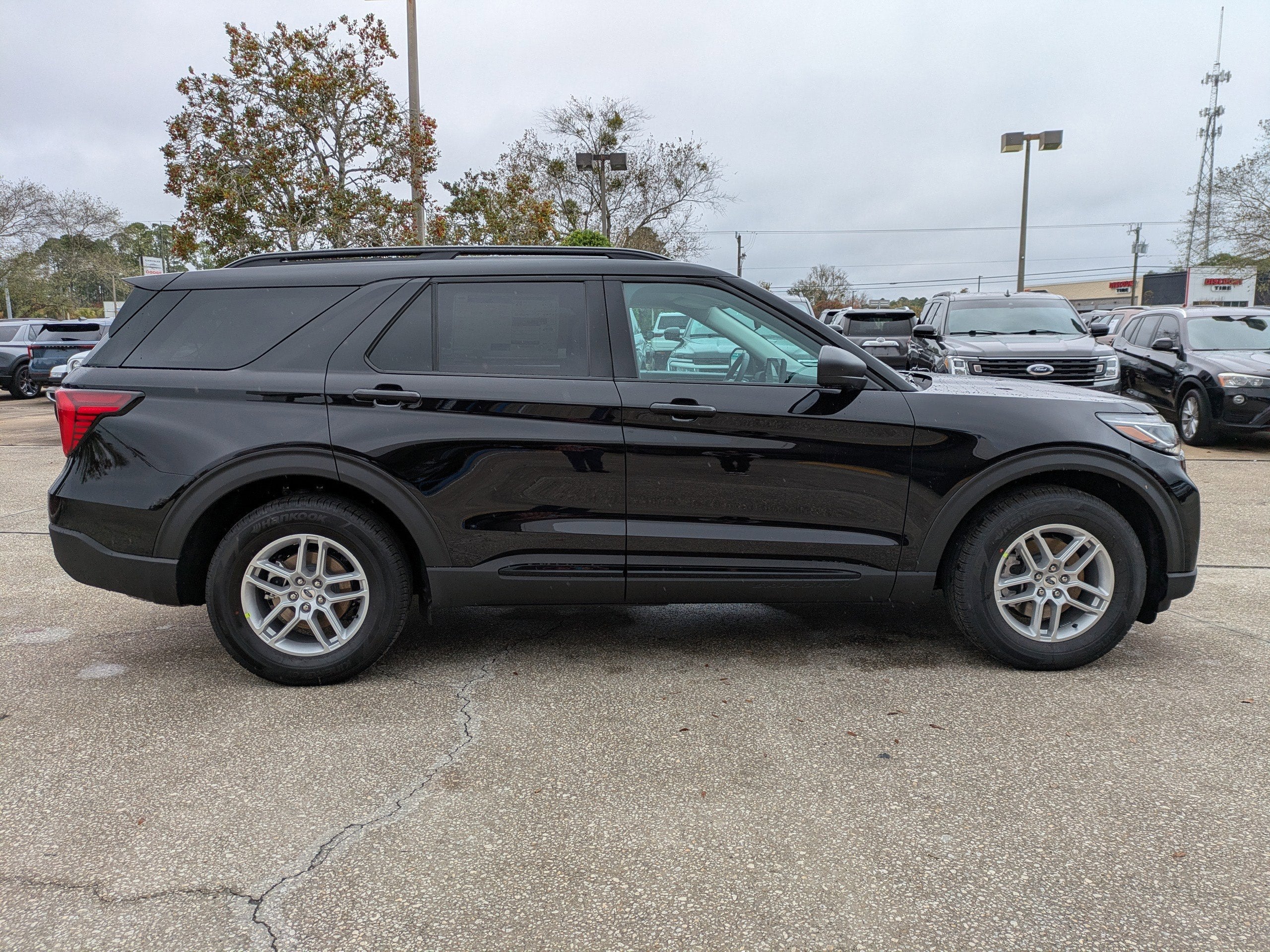2026 Ford Explorer Active w/200A Pkg