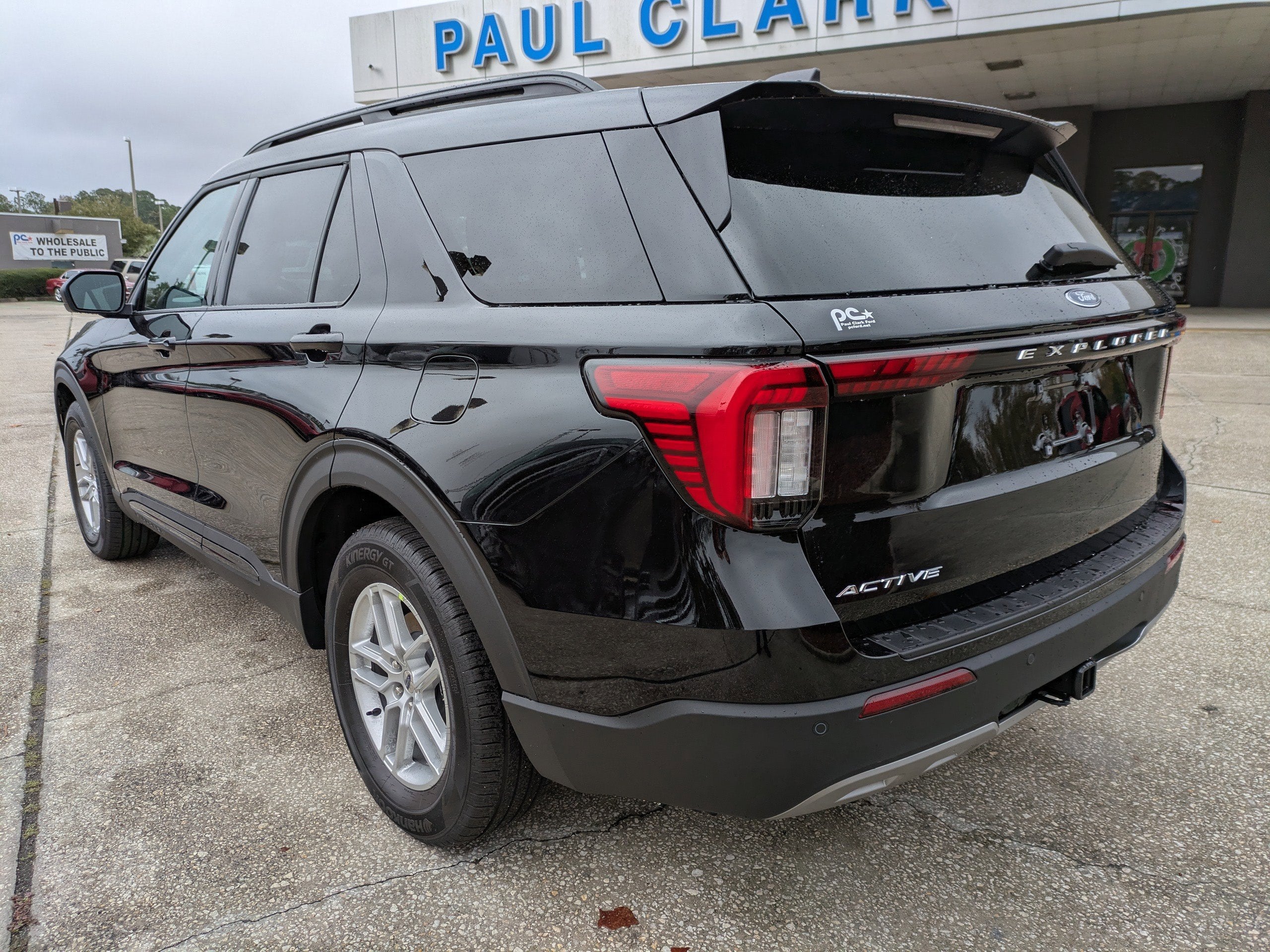 2026 Ford Explorer Active w/200A Pkg