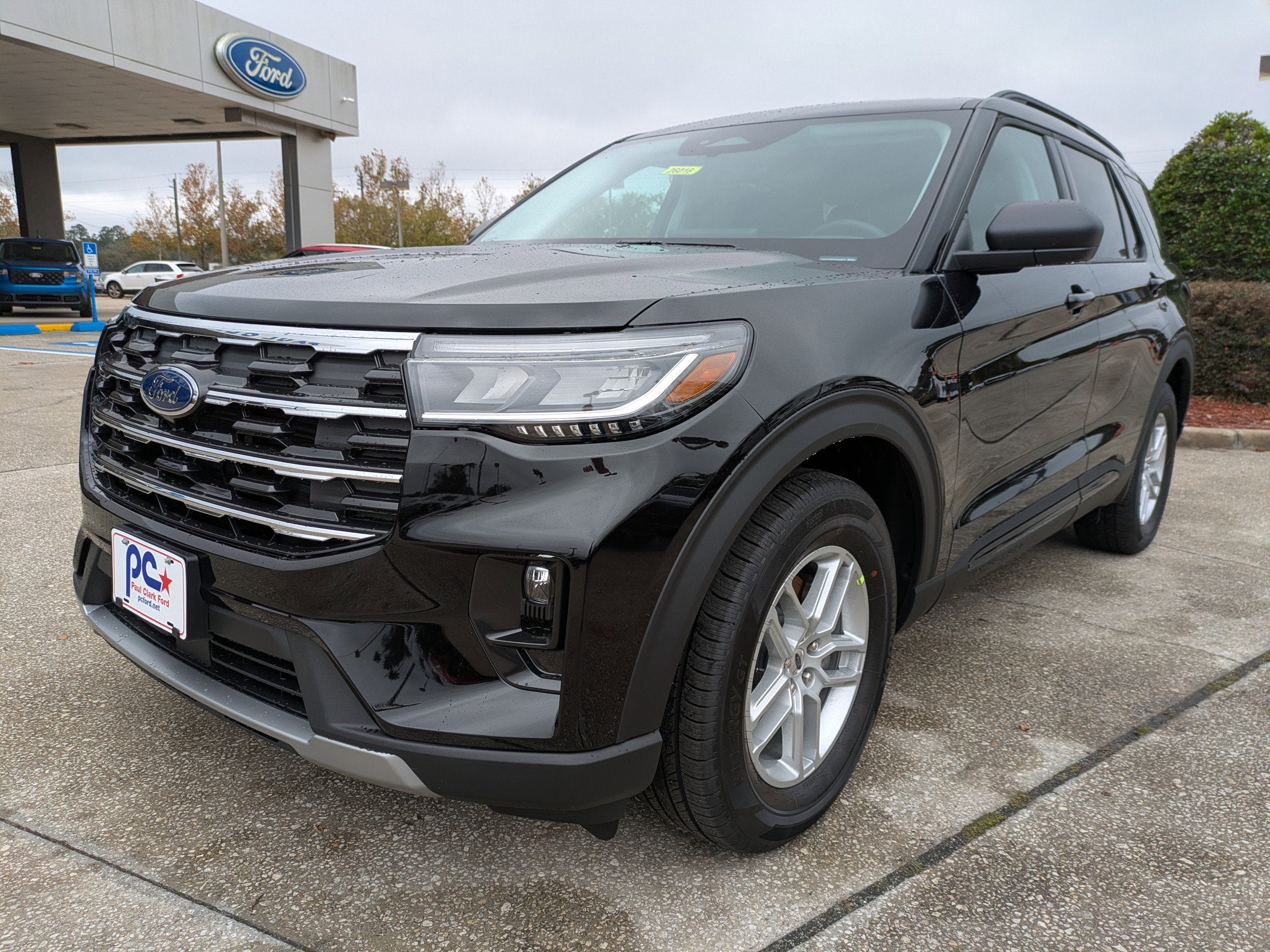 2026 Ford Explorer Active w/200A Pkg